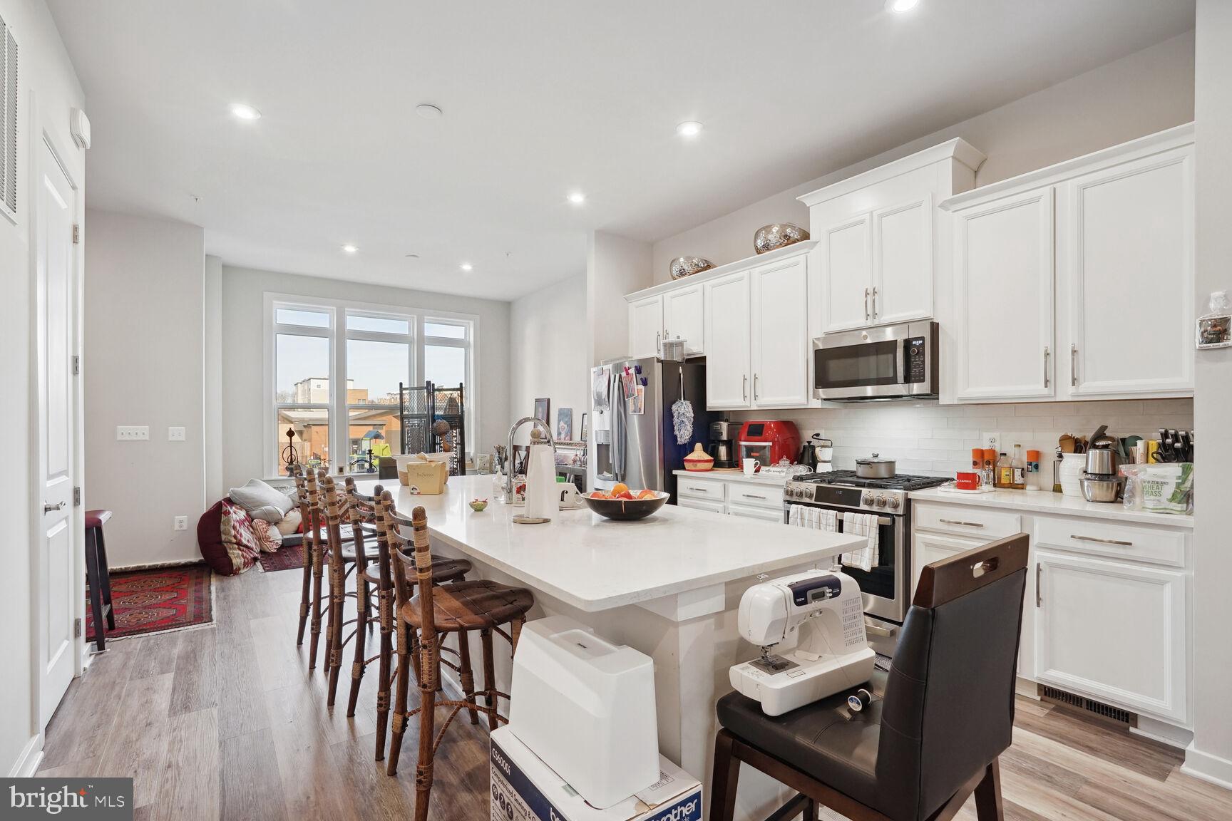 WESTSIDE AT SHADY GROVE METRO - Residential