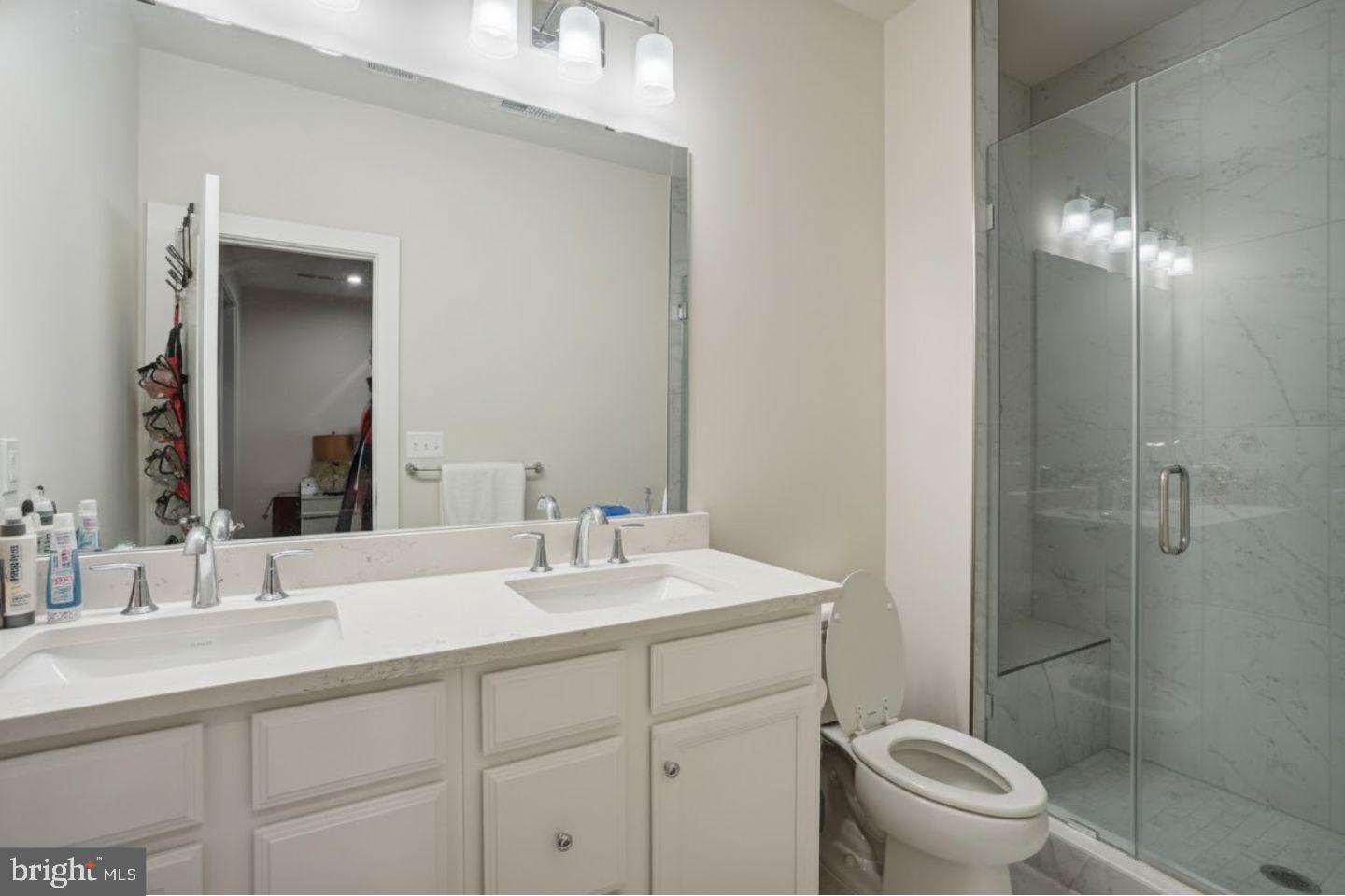 WESTSIDE AT SHADY GROVE METRO - Residential