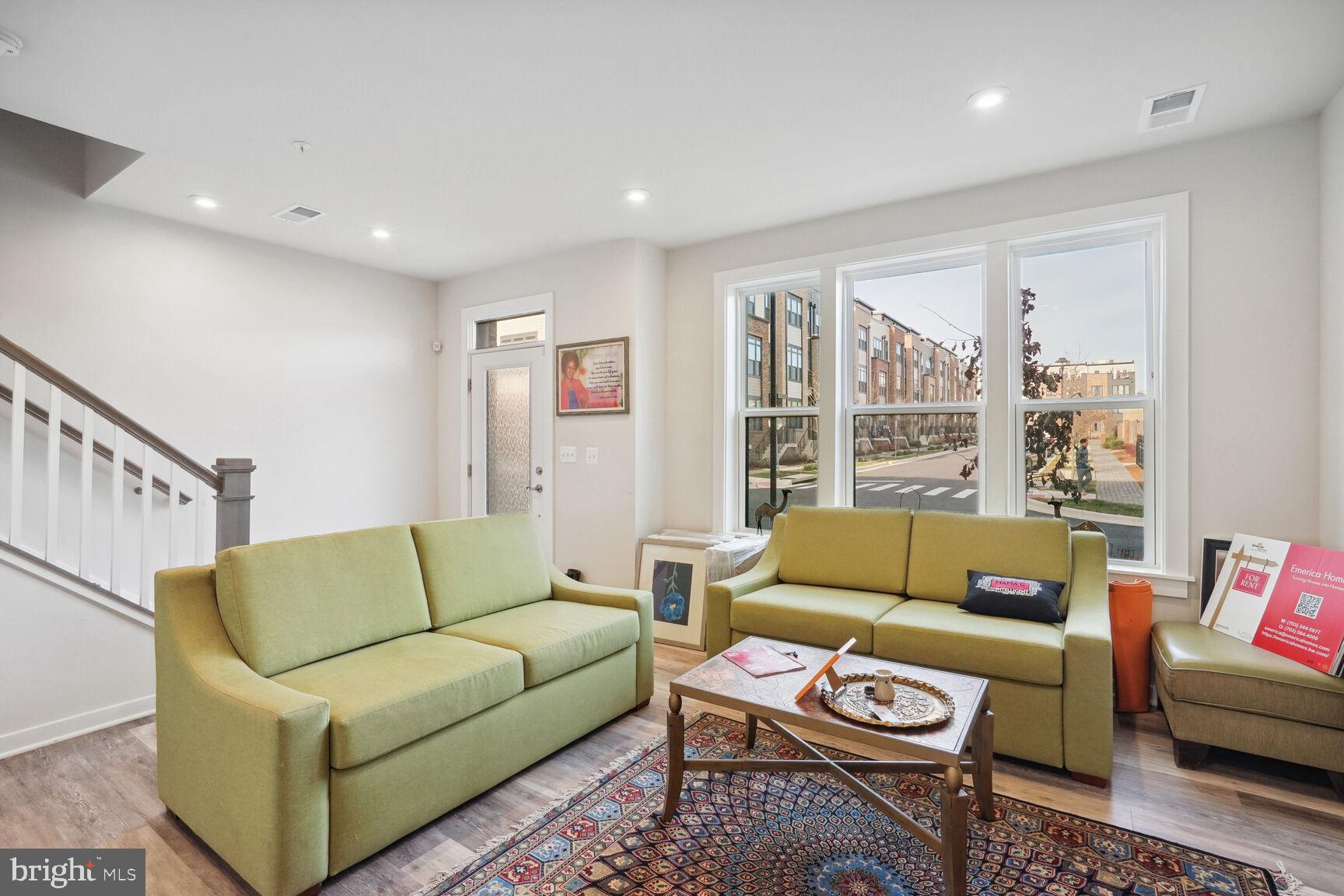 WESTSIDE AT SHADY GROVE METRO - Residential