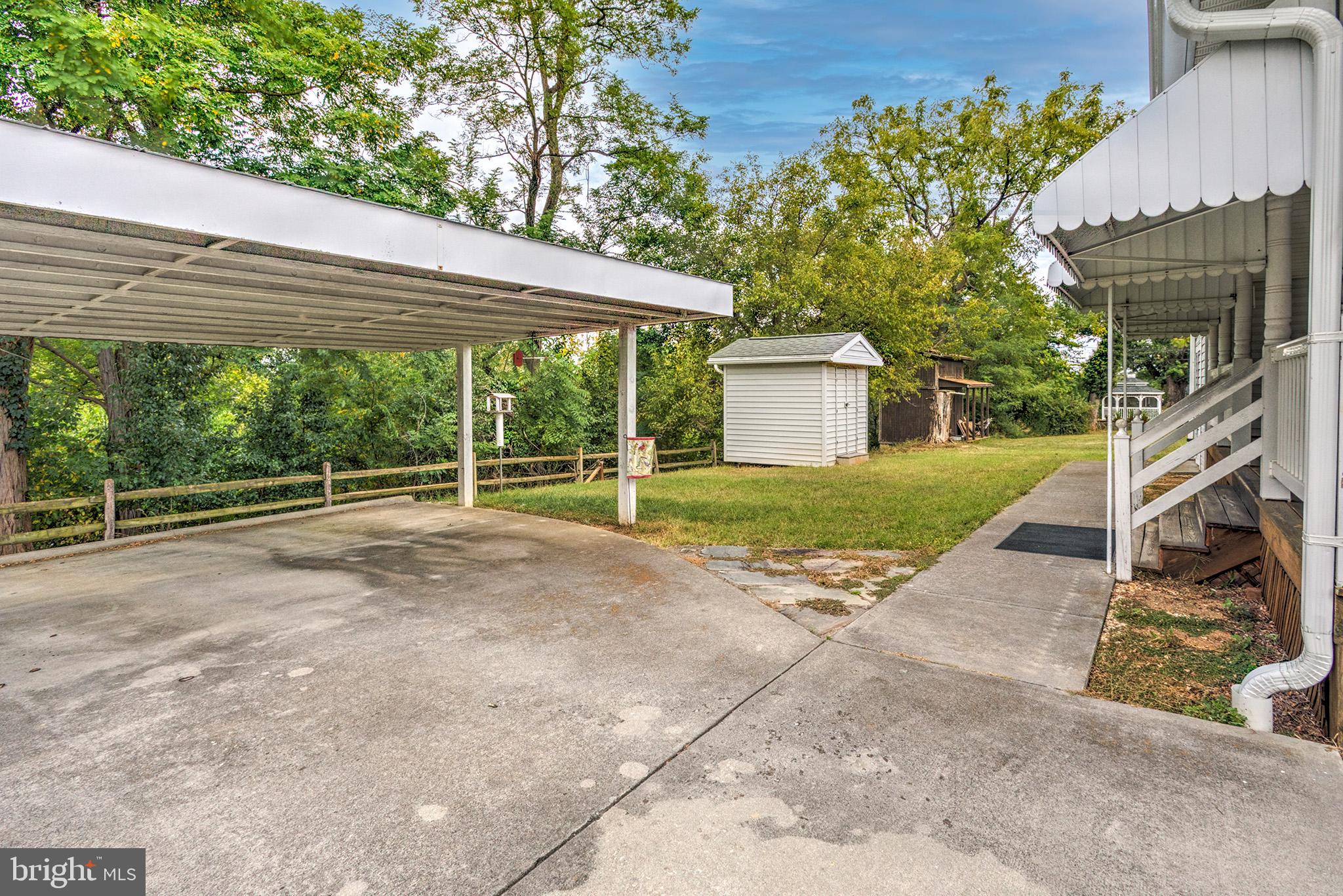 DOWNING - Residential