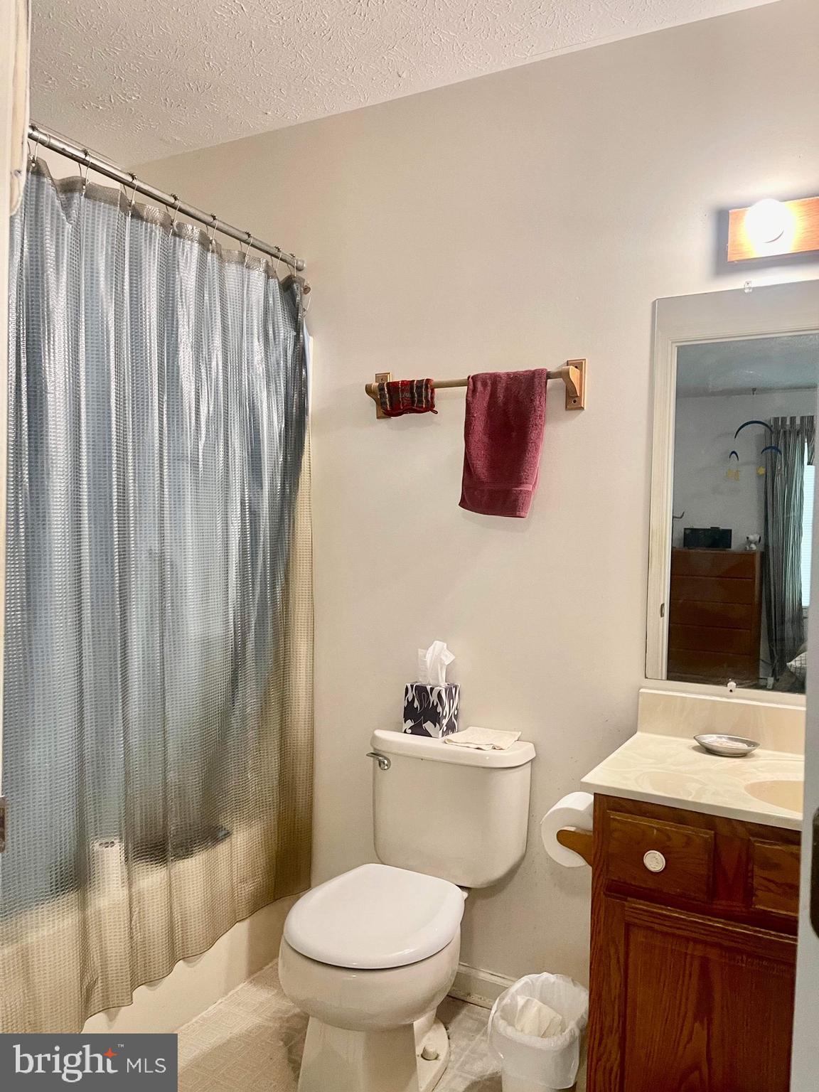 FOXCREST MANOR - Residential