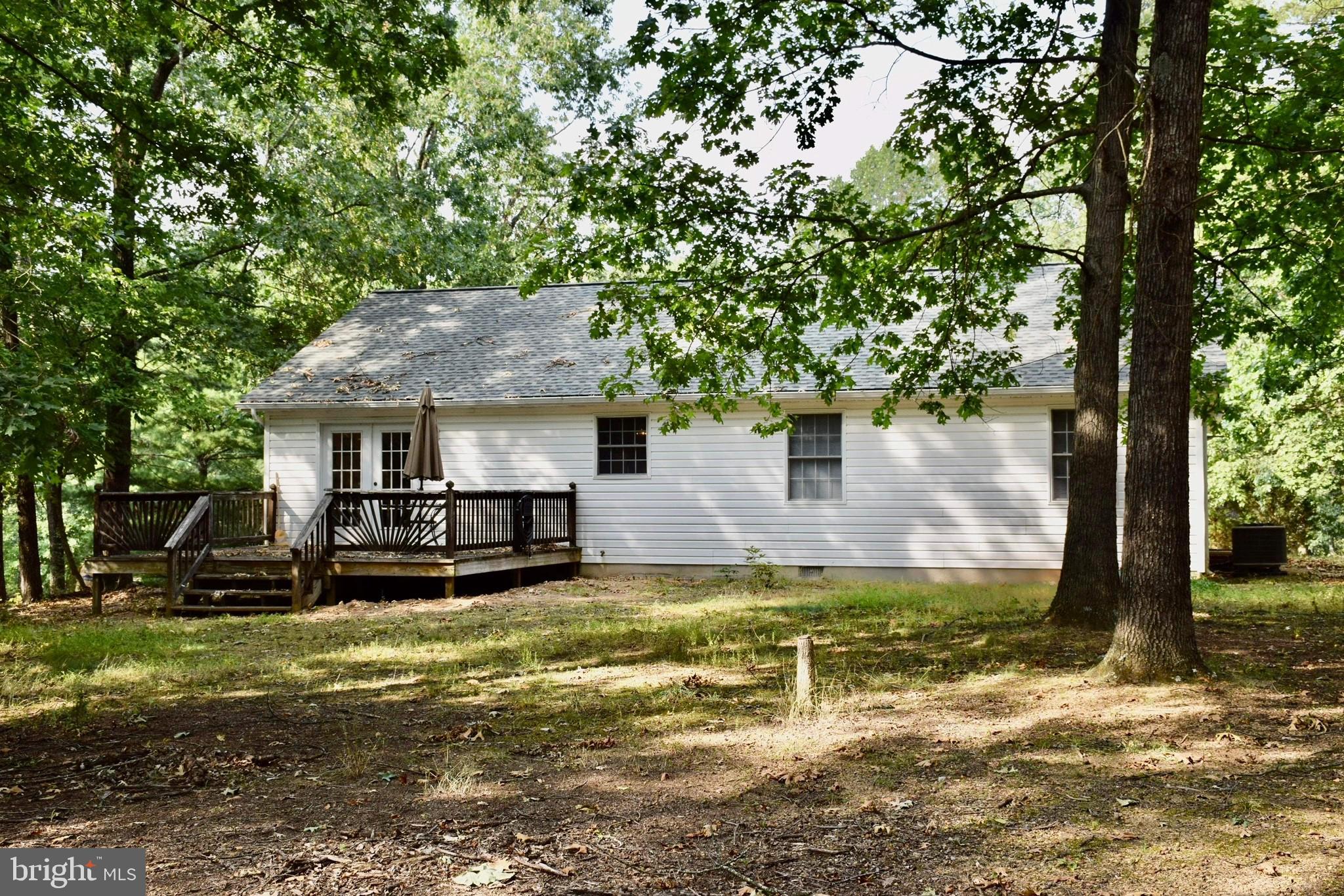 FOXCREST MANOR - Residential