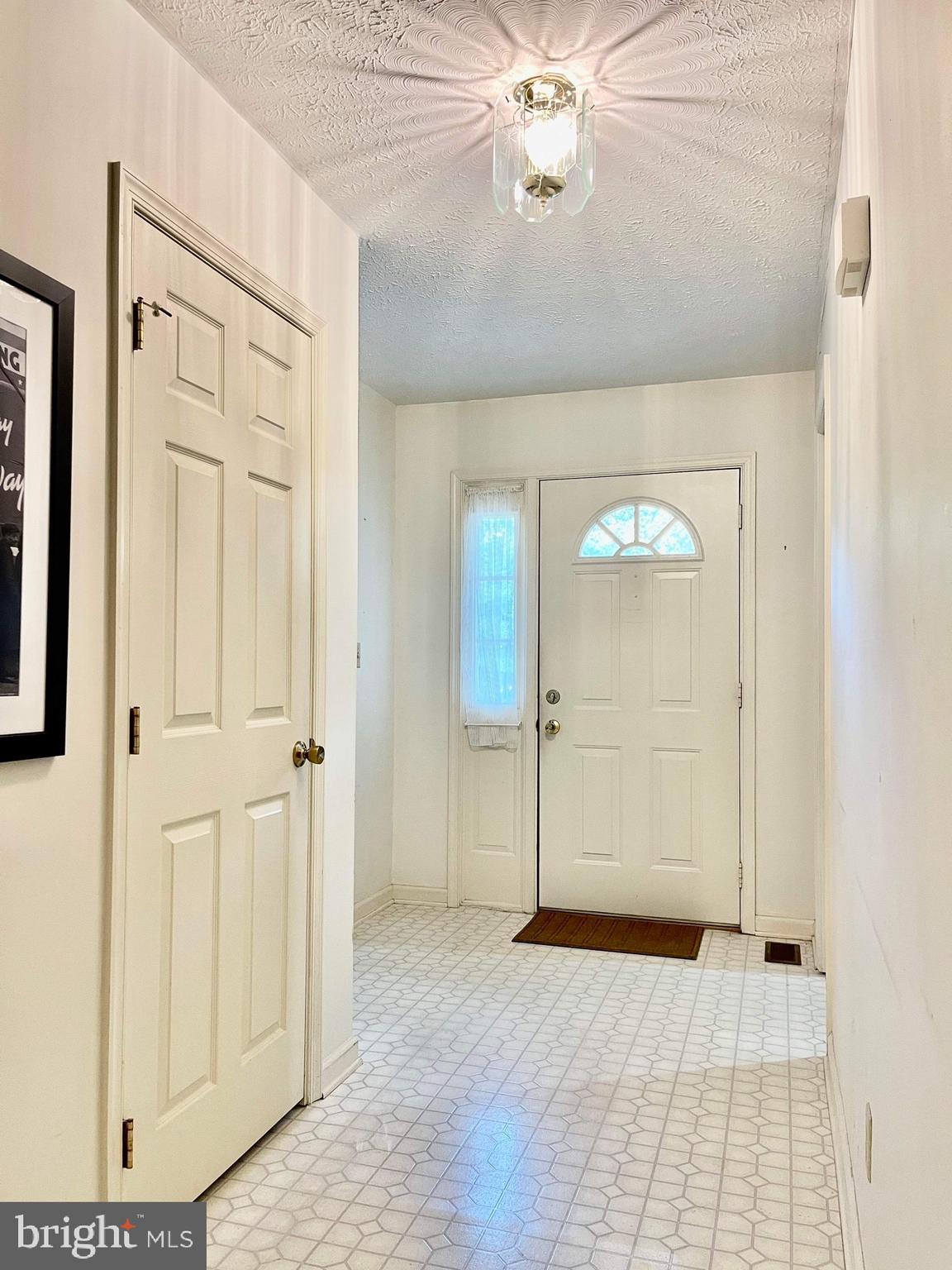 FOXCREST MANOR - Residential