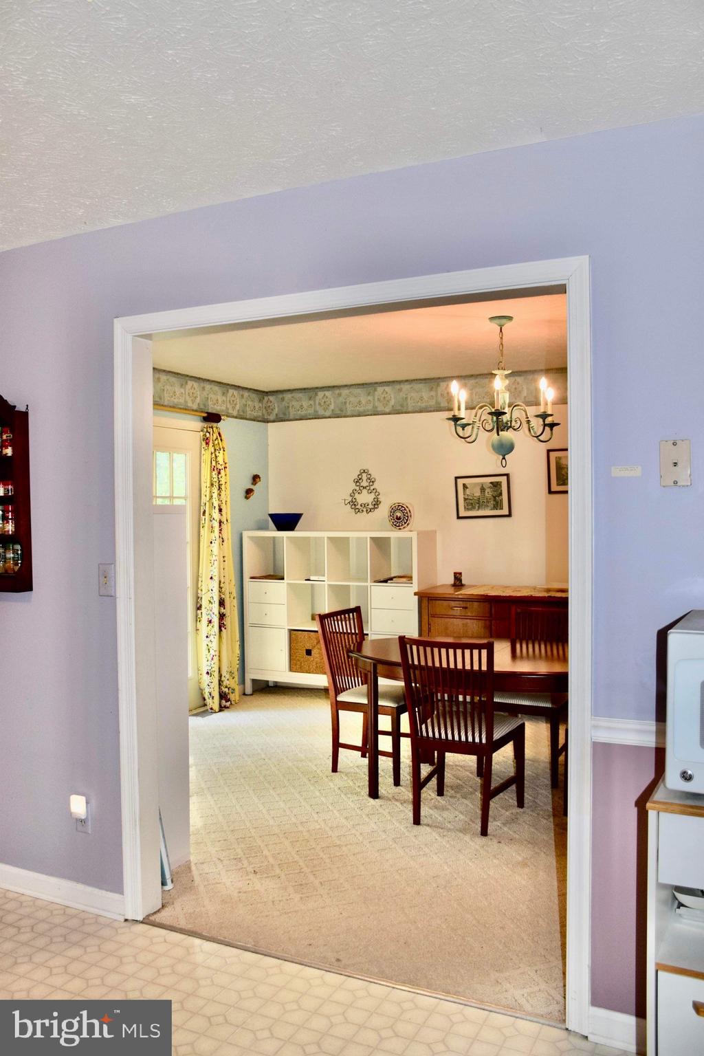 FOXCREST MANOR - Residential