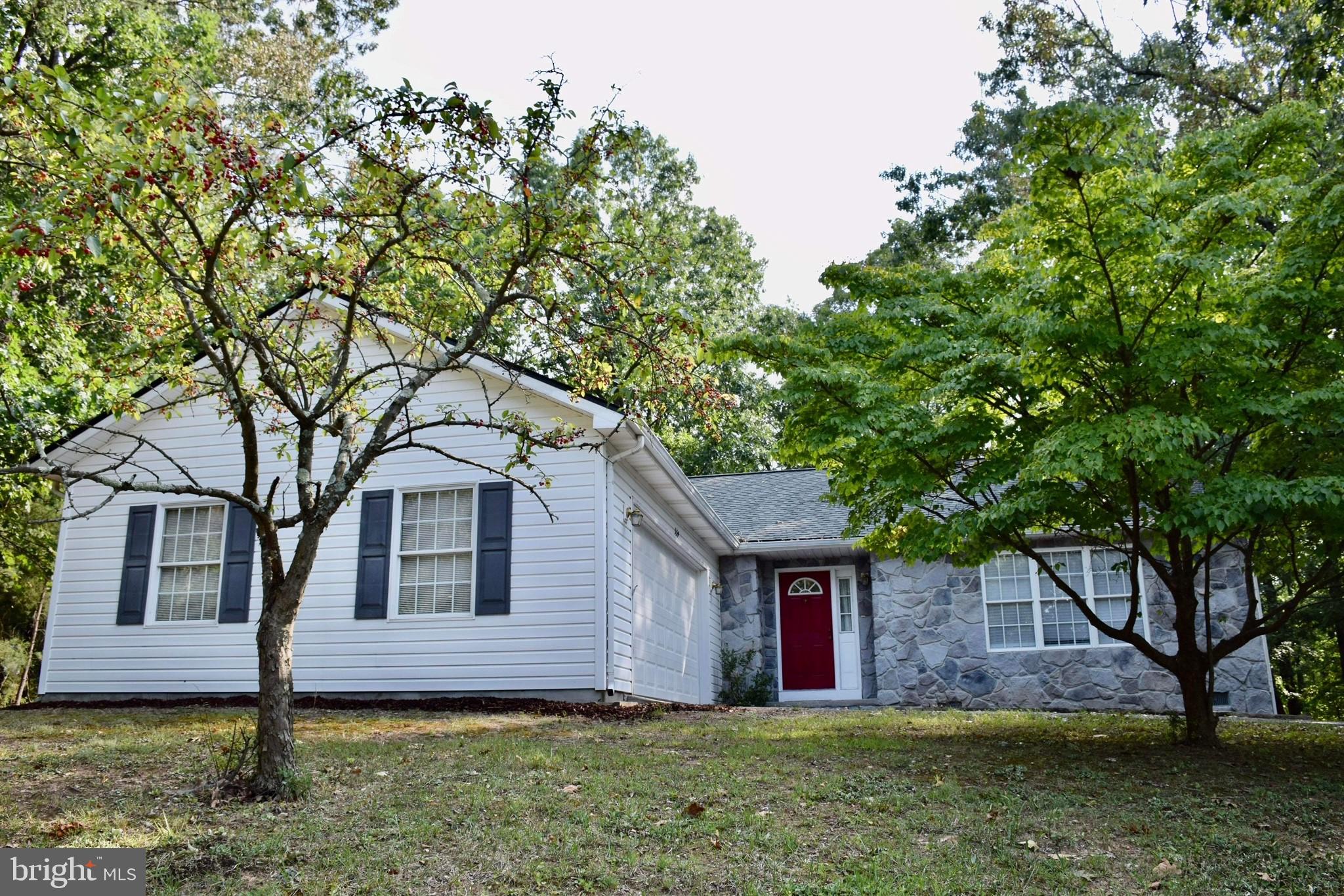 FOXCREST MANOR - Residential