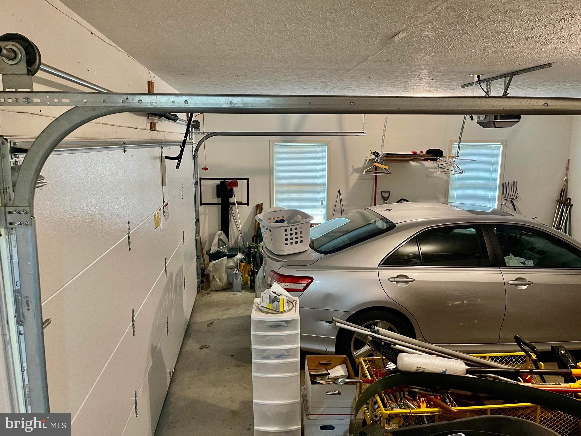 FOXCREST MANOR - Residential