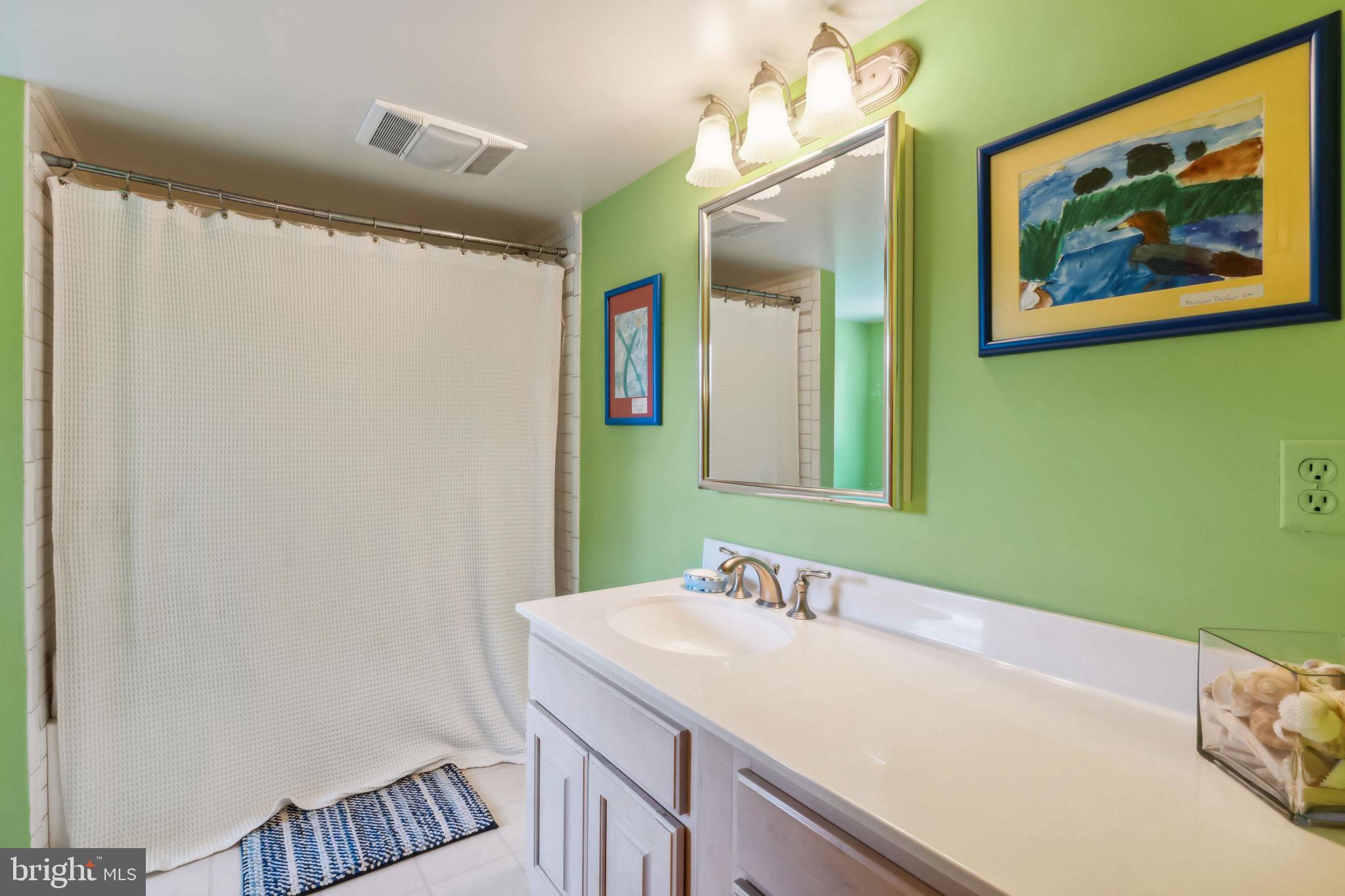 BLOOMFIELD - Residential