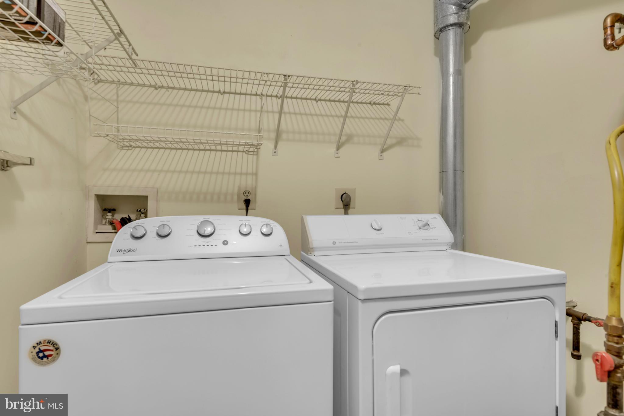 PINEY ORCHARD - Residential