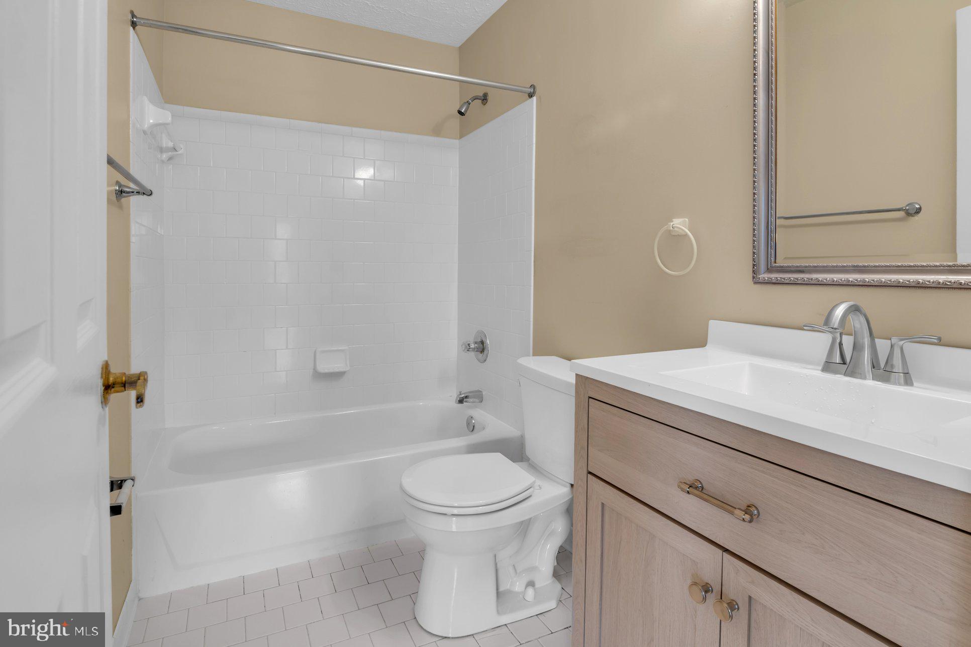 PINEY ORCHARD - Residential