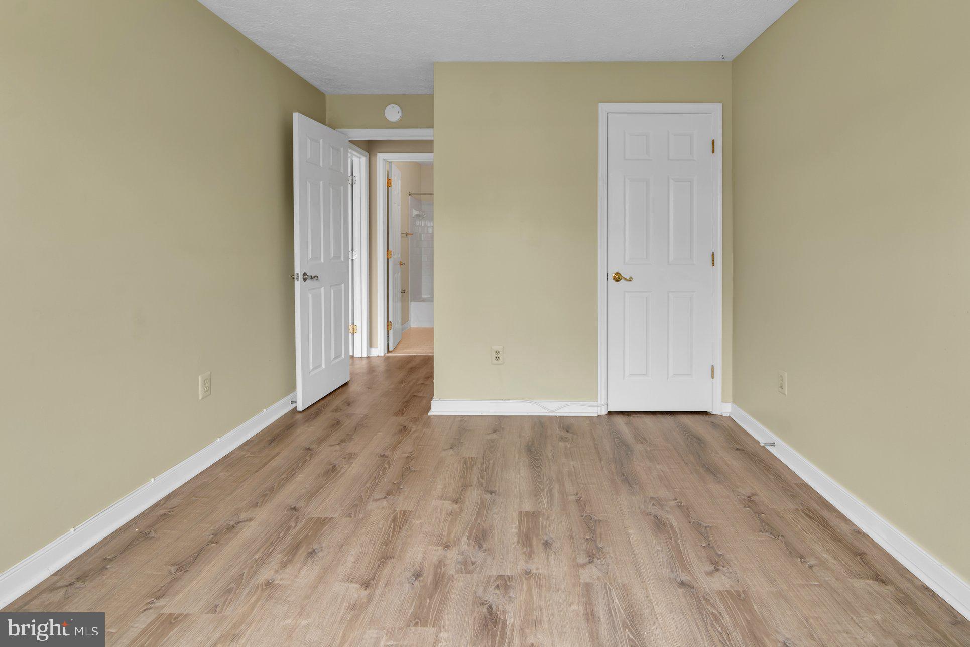 PINEY ORCHARD - Residential