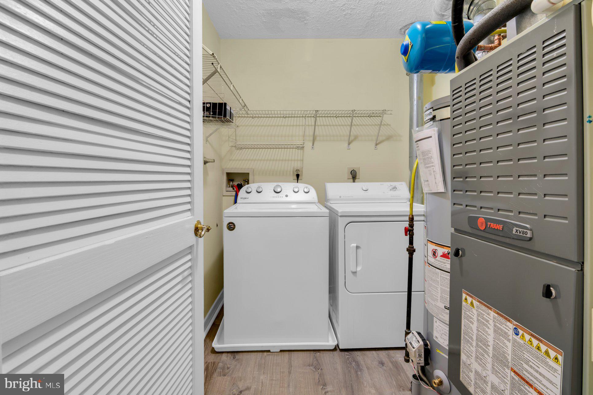 PINEY ORCHARD - Residential