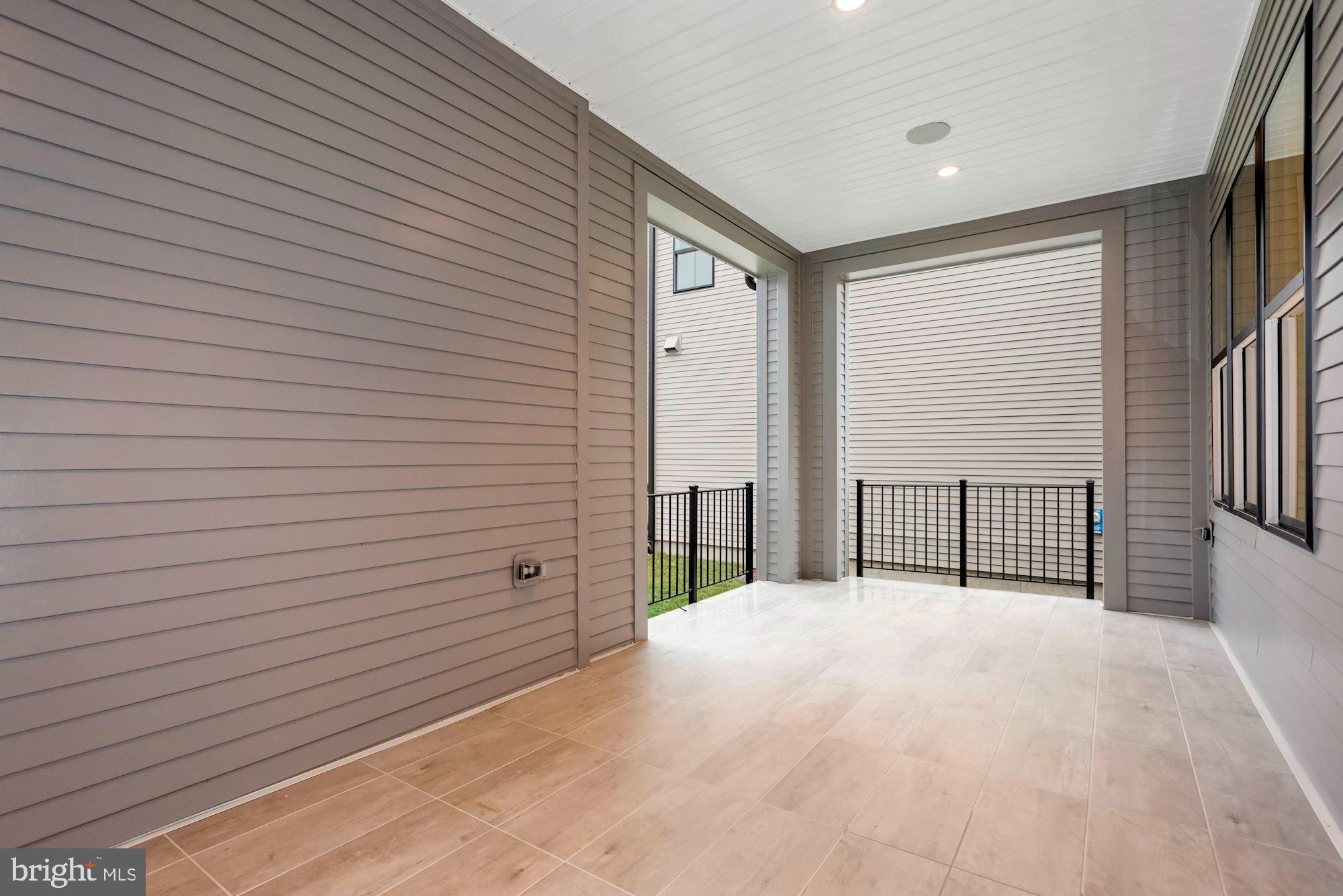 AMALYN - Residential