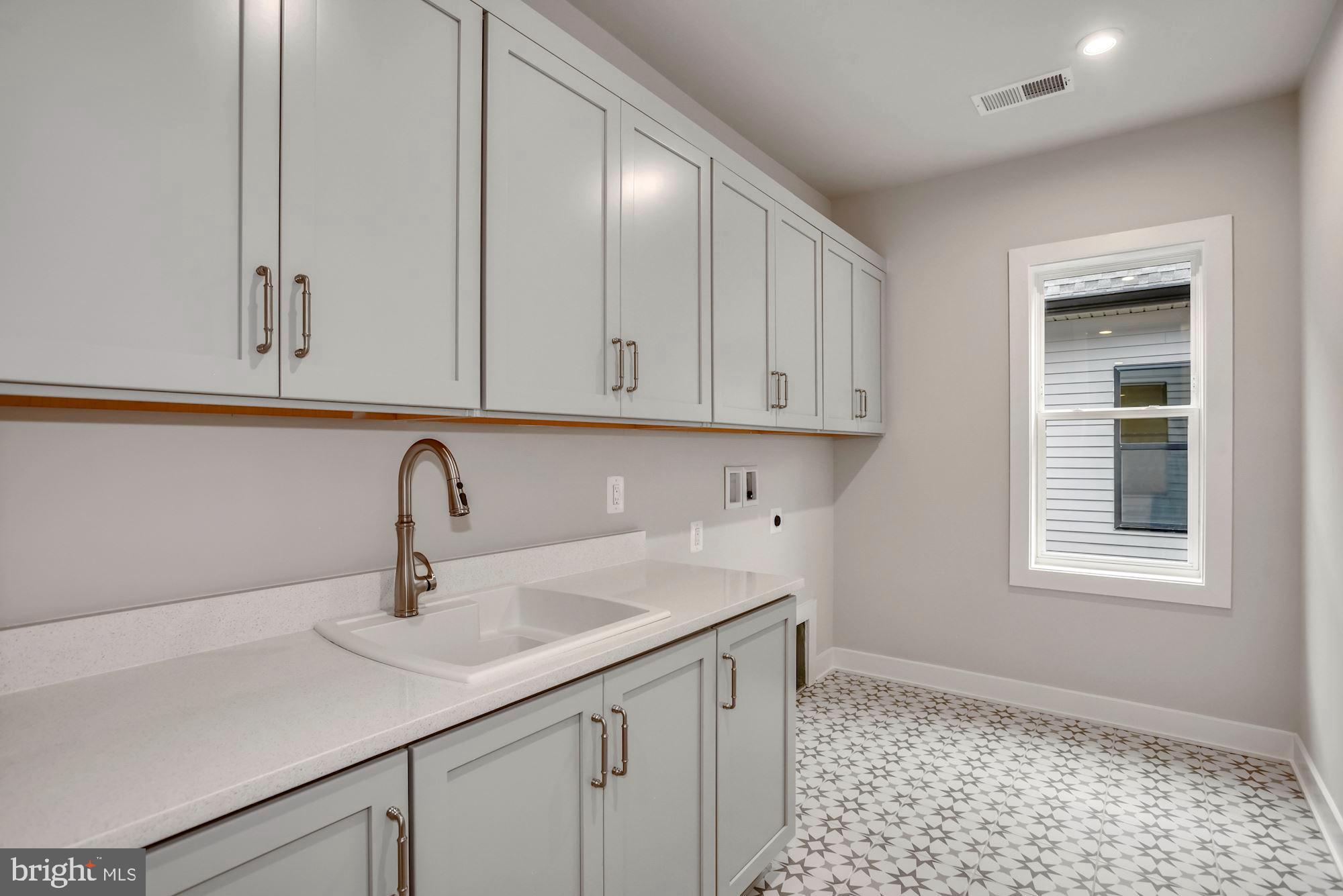 AMALYN - Residential