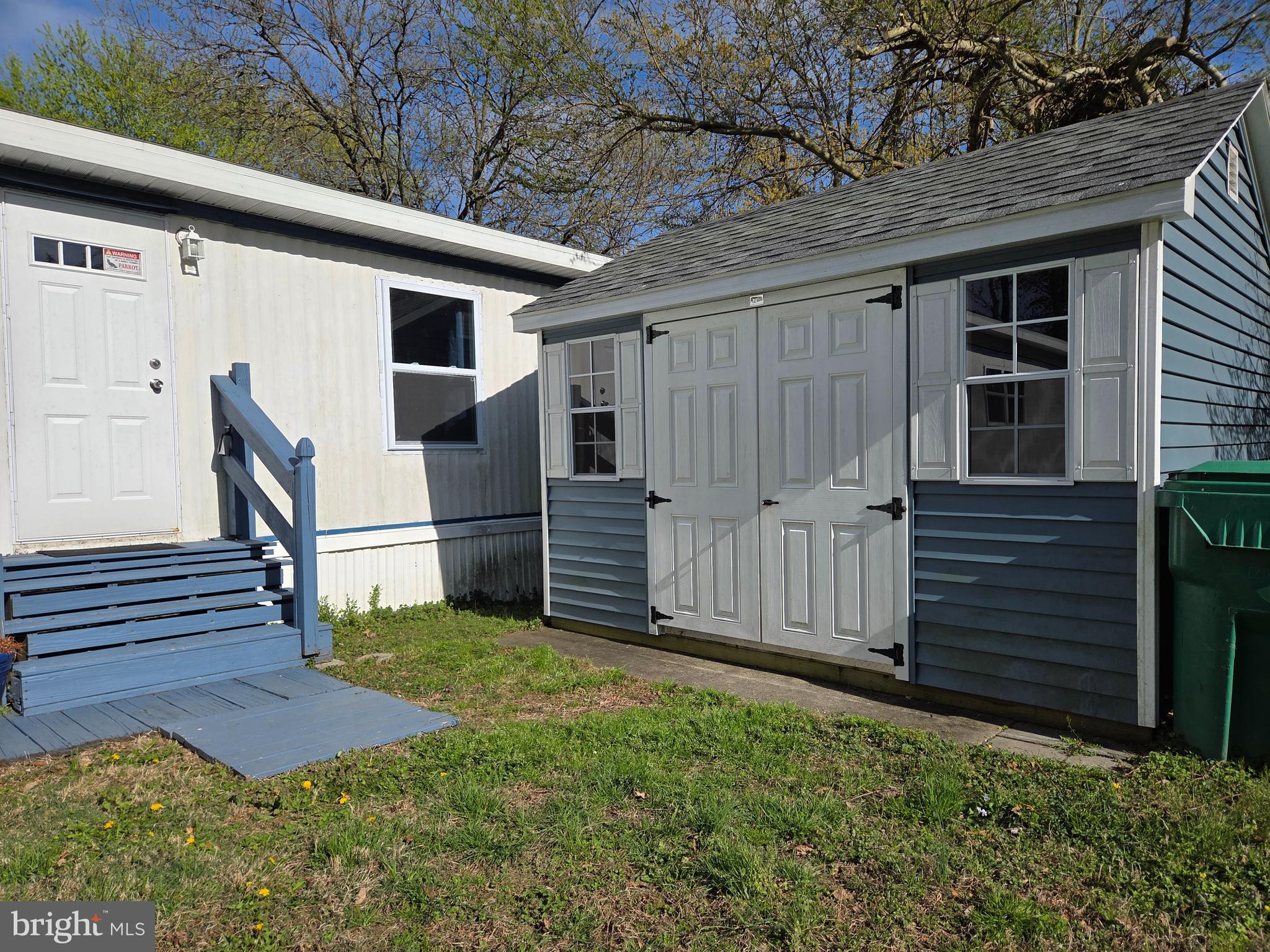 WHISPERING PINE MHP - Residential