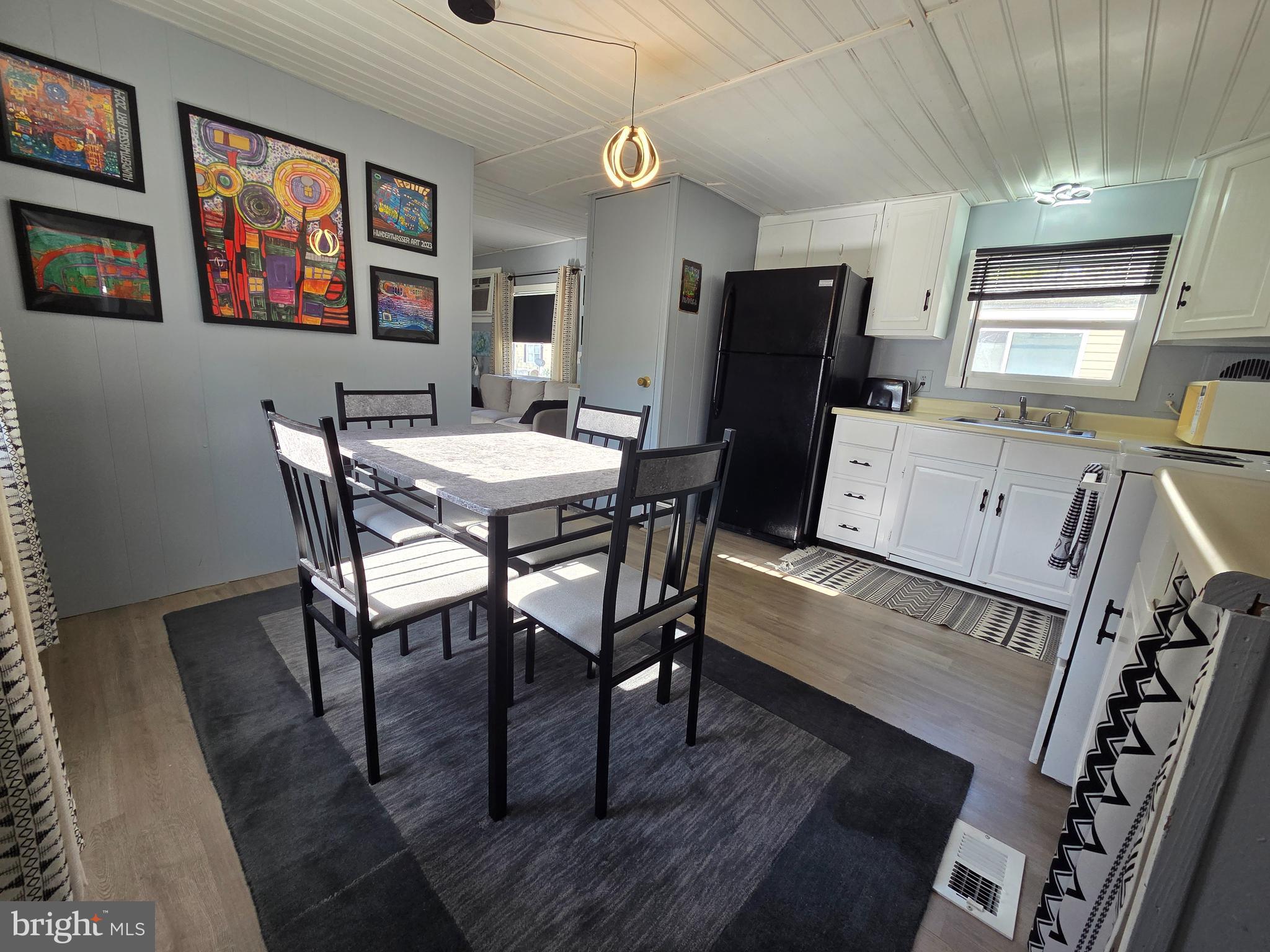 WHISPERING PINE MHP - Residential