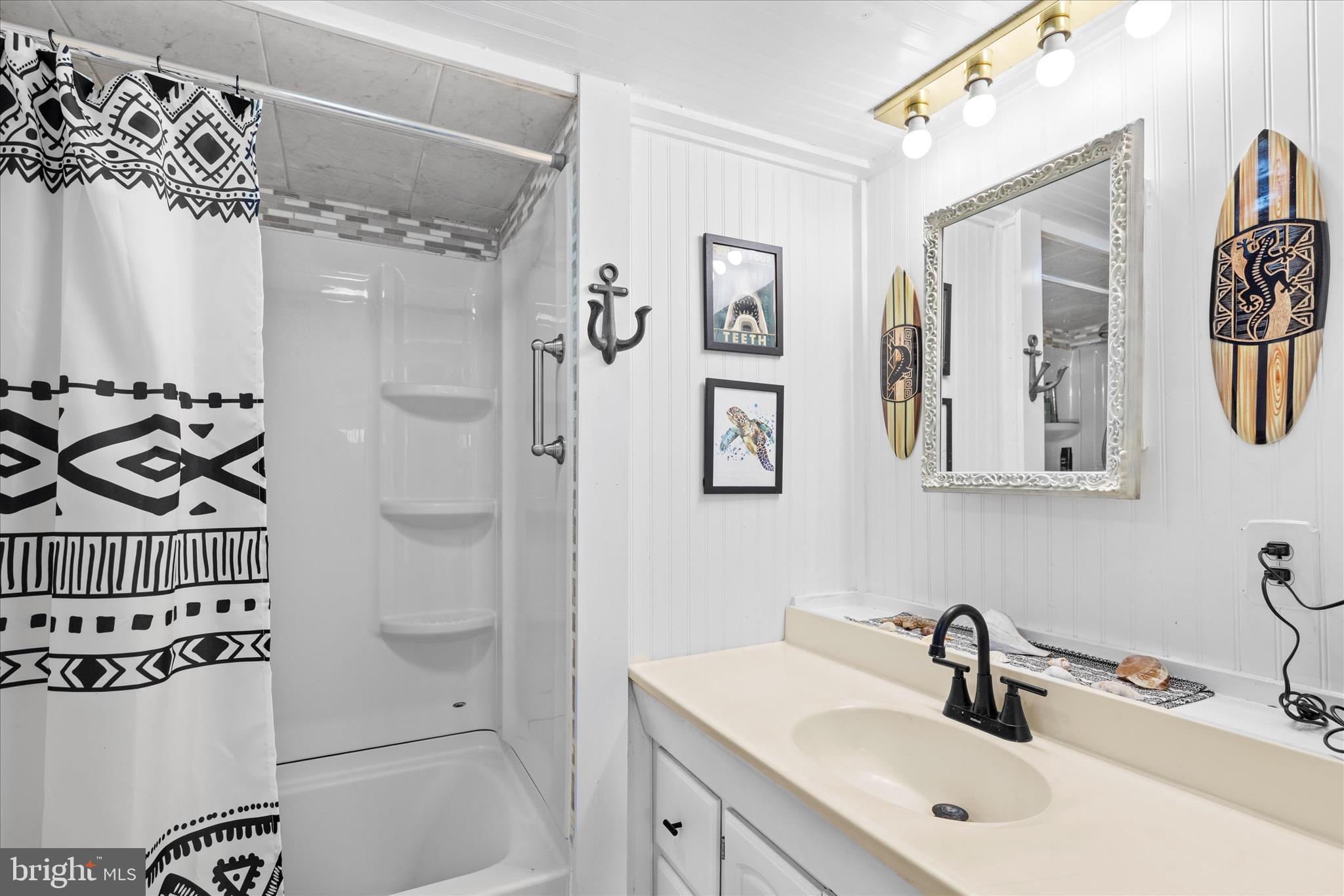 WHISPERING PINE MHP - Residential