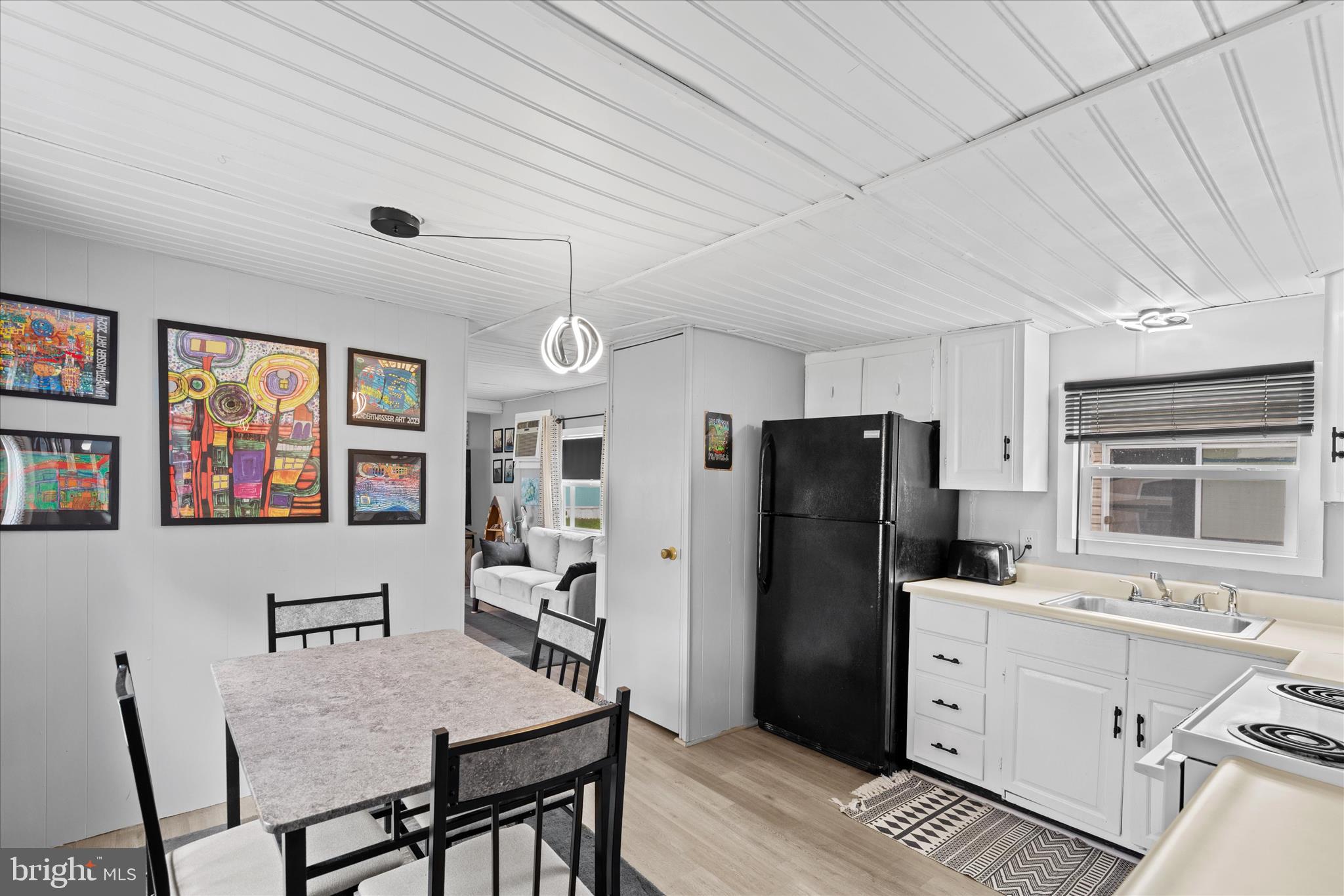 WHISPERING PINE MHP - Residential