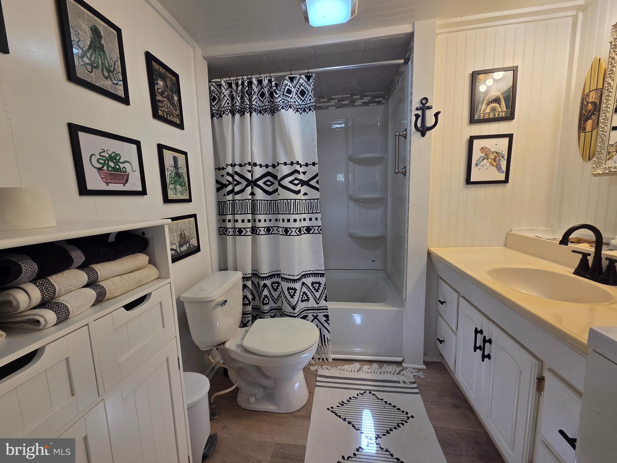 WHISPERING PINE MHP - Residential