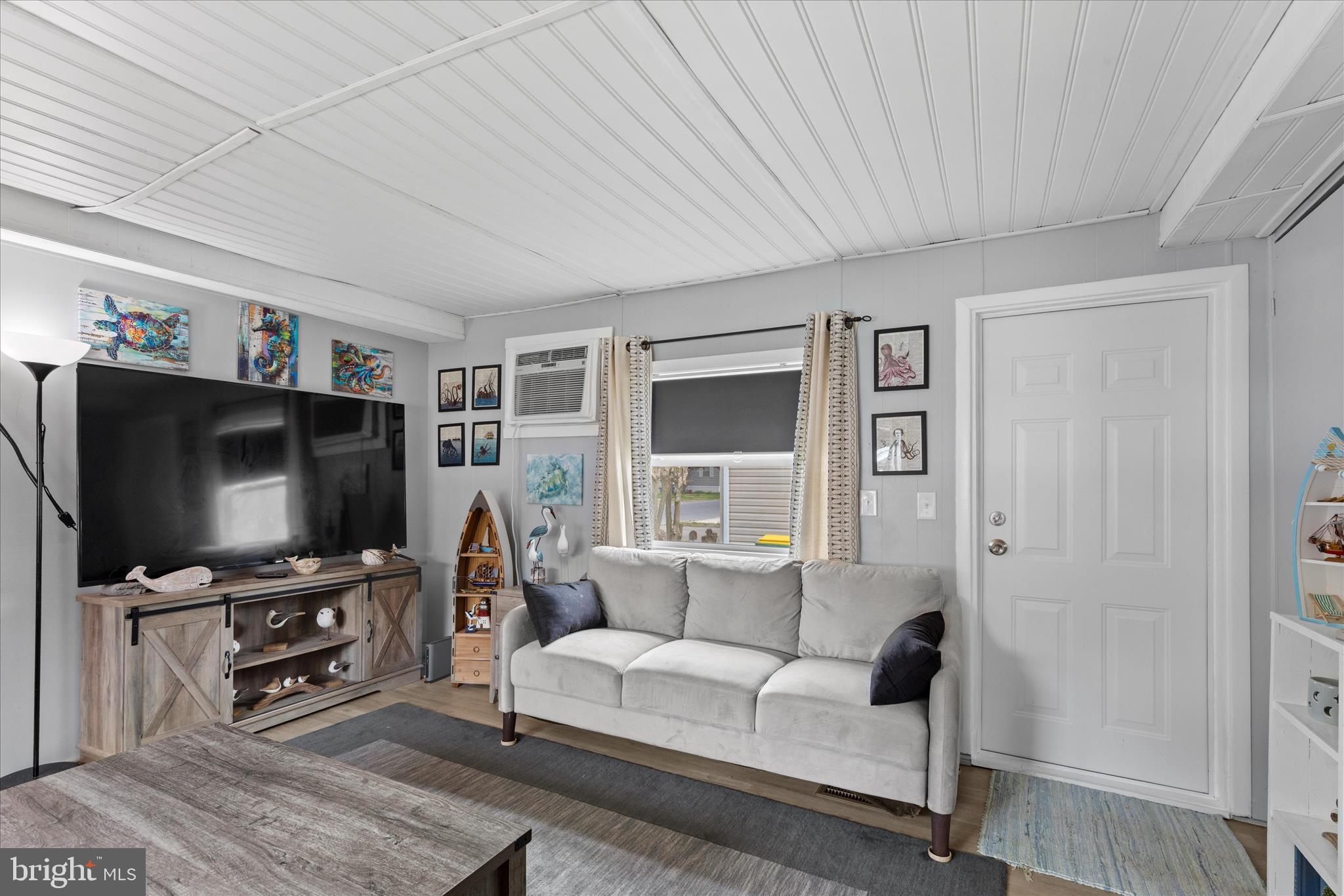 WHISPERING PINE MHP - Residential