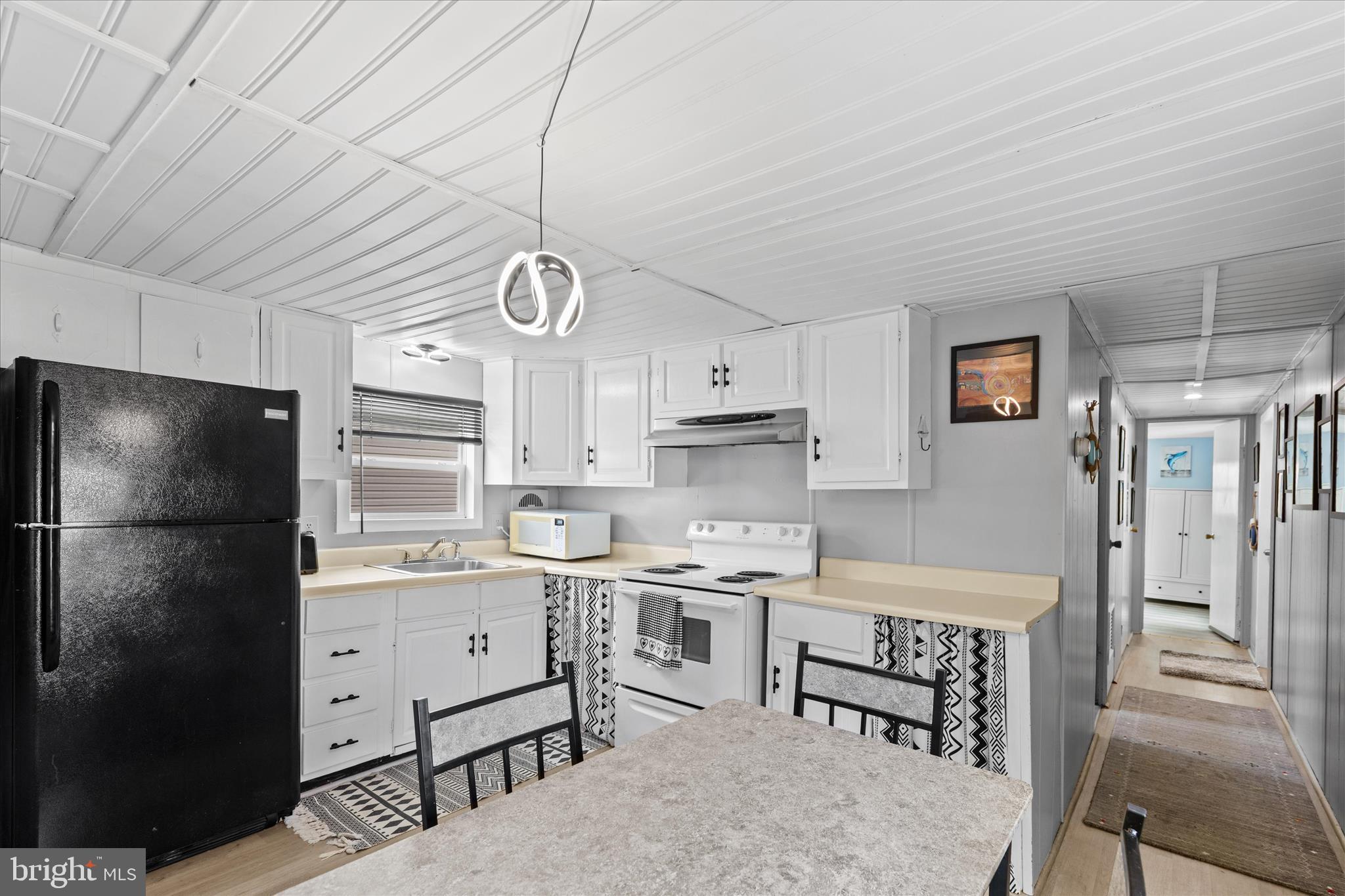 WHISPERING PINE MHP - Residential