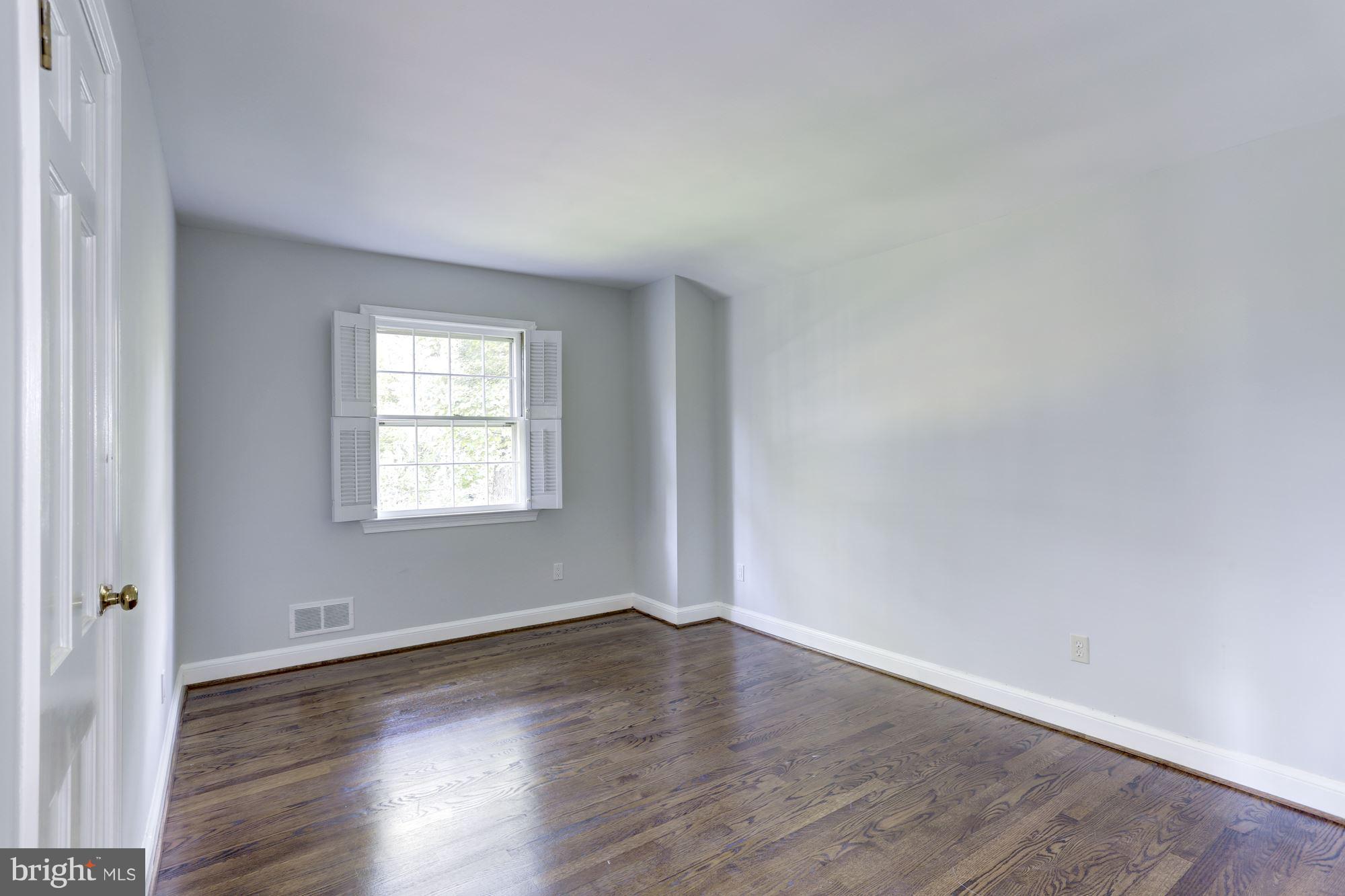 CHEVY CHASE VILLAGE - Residential