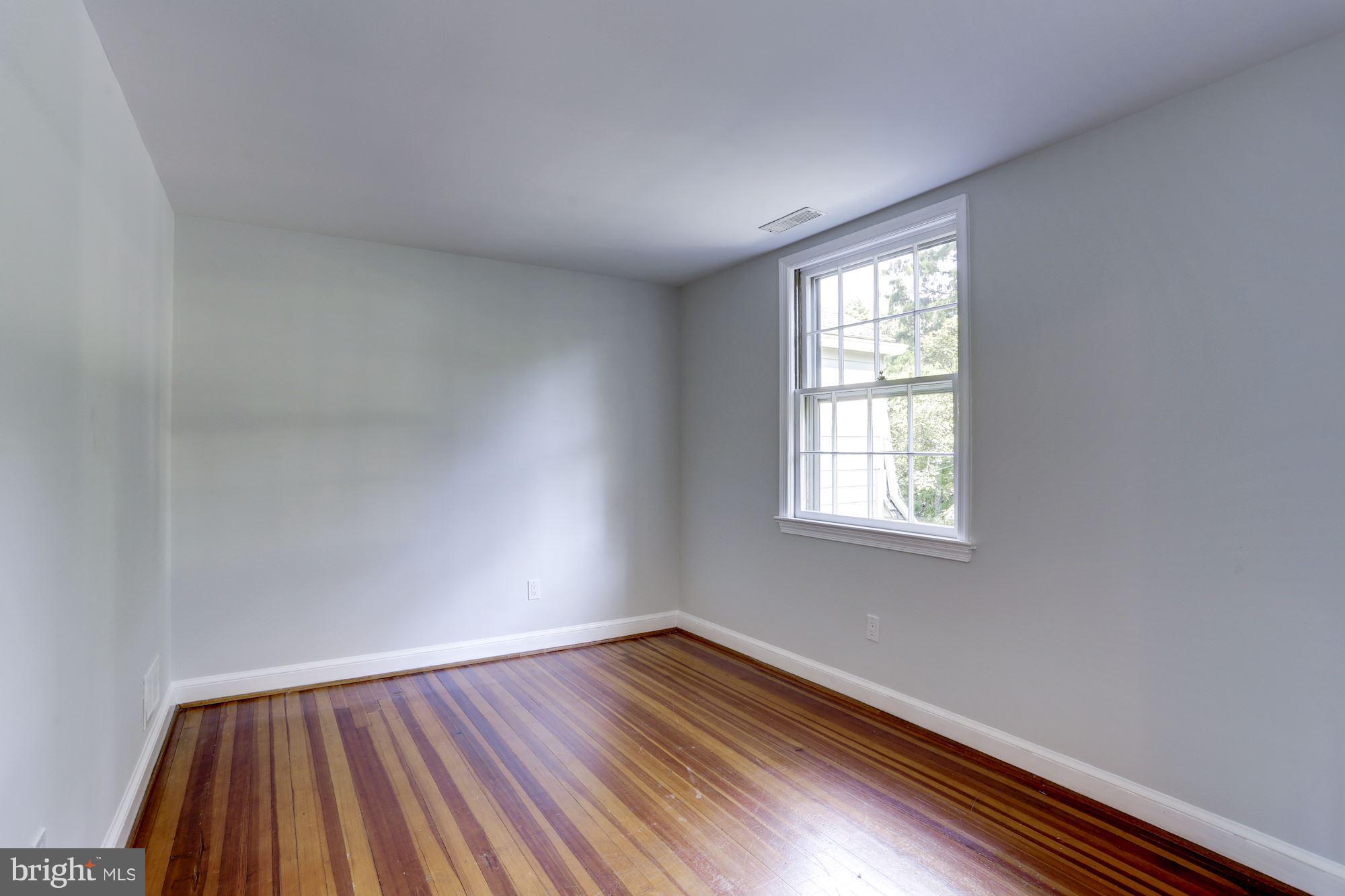 CHEVY CHASE VILLAGE - Residential