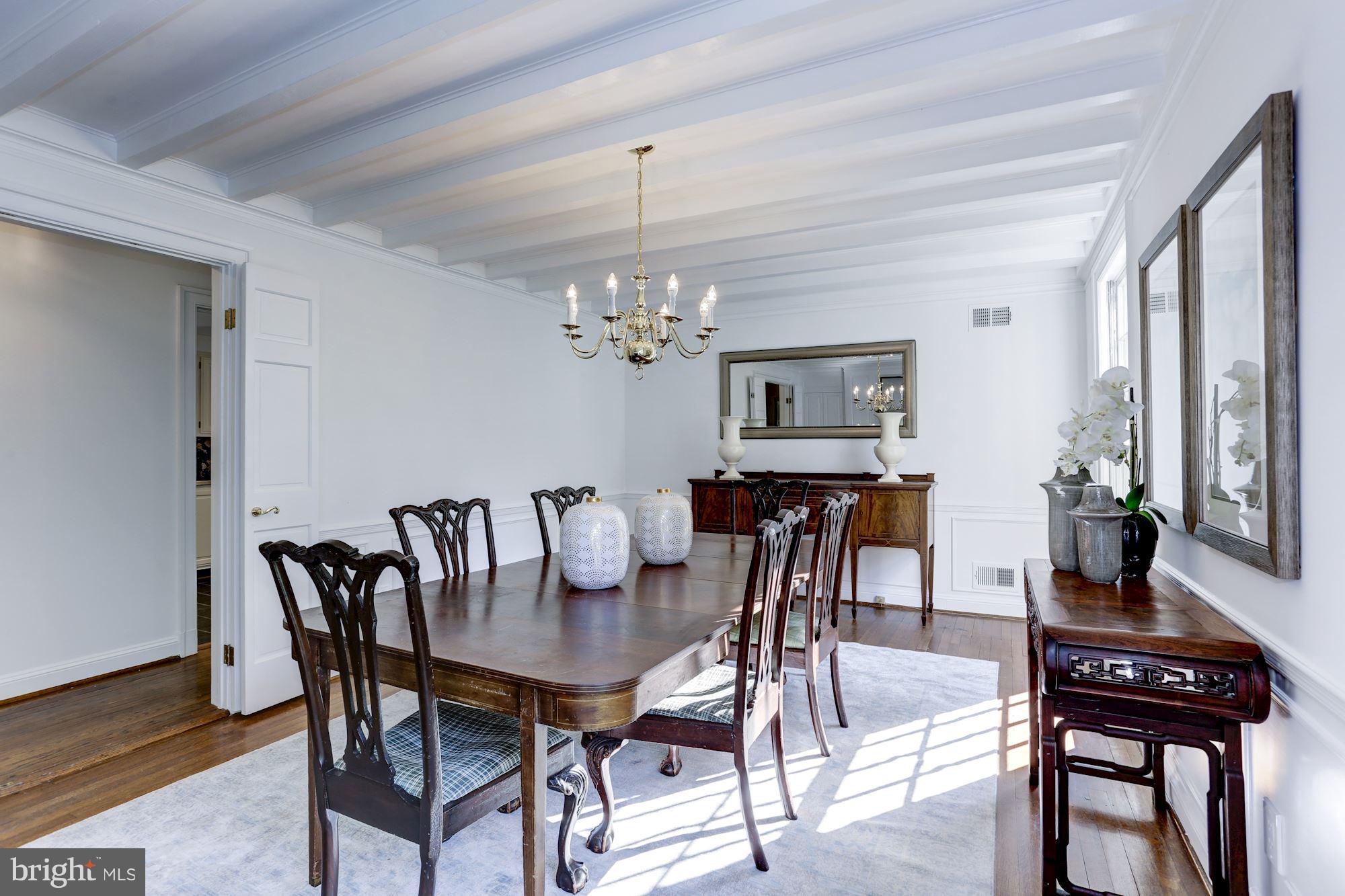 CHEVY CHASE VILLAGE - Residential