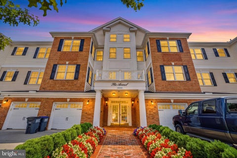 Photo of 15241 Royal Crest Drive #202, HAYMARKET, VA 20169 (MLS # VAPW2128612)