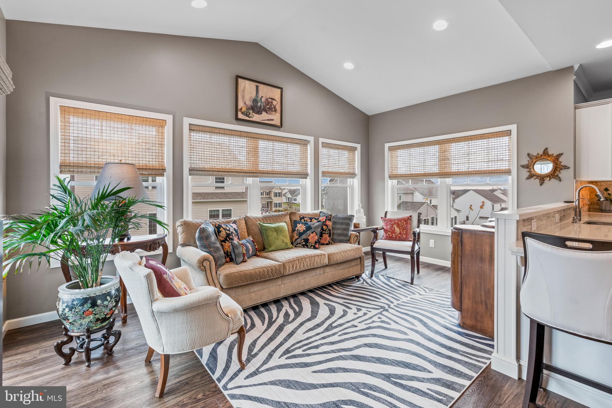 PINE VIEW ESTATES - Residential