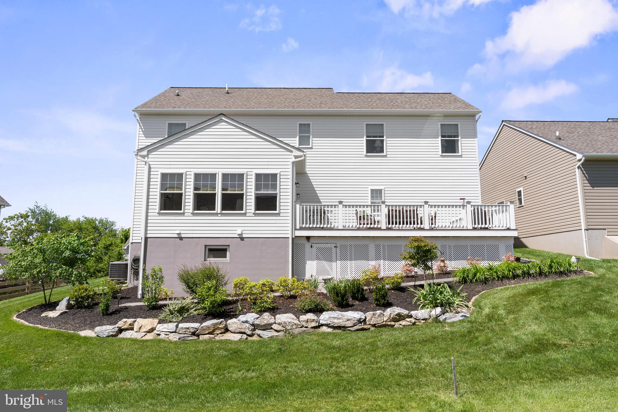 PINE VIEW ESTATES - Residential