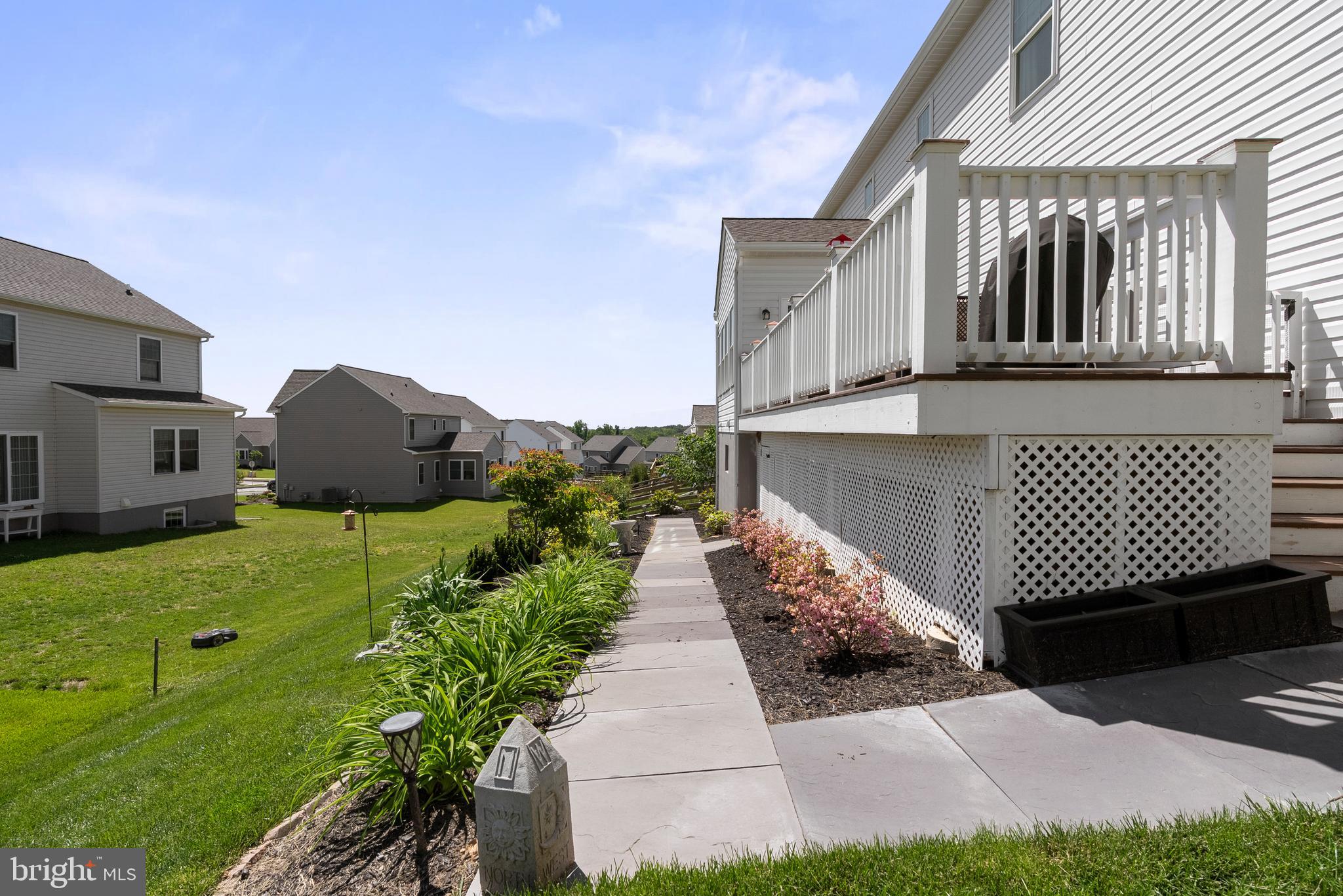 PINE VIEW ESTATES - Residential