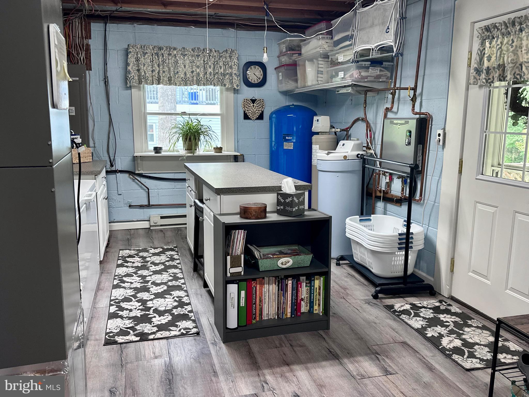 FRIENDLY PINES - Residential