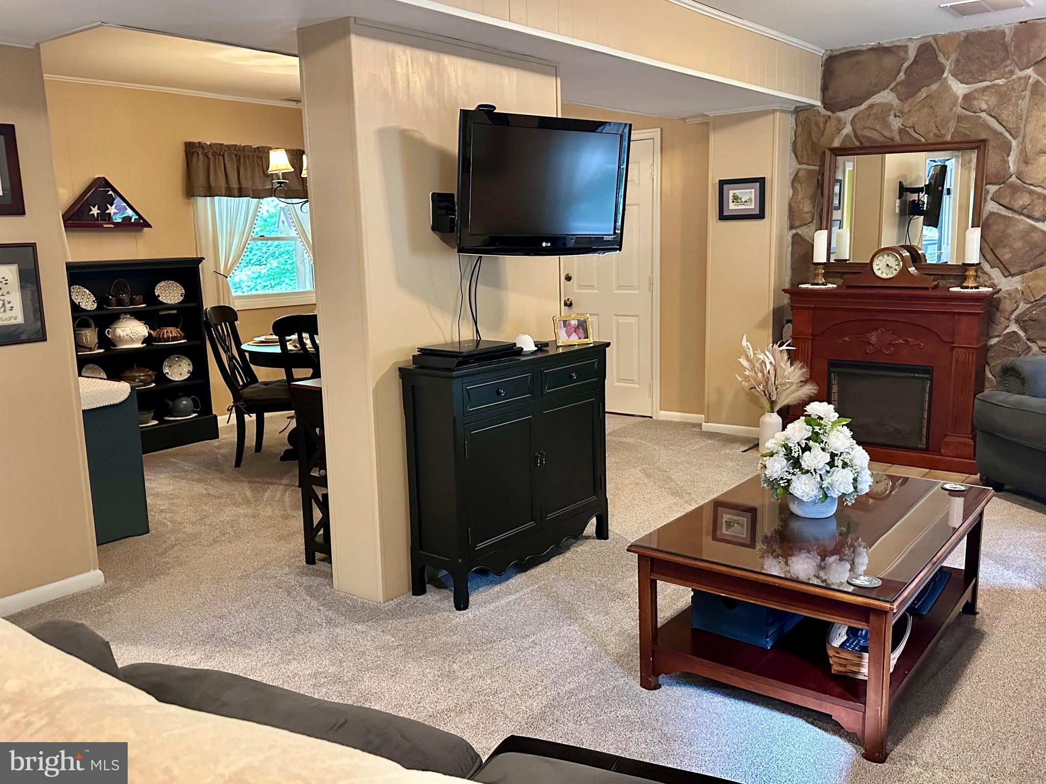 FRIENDLY PINES - Residential