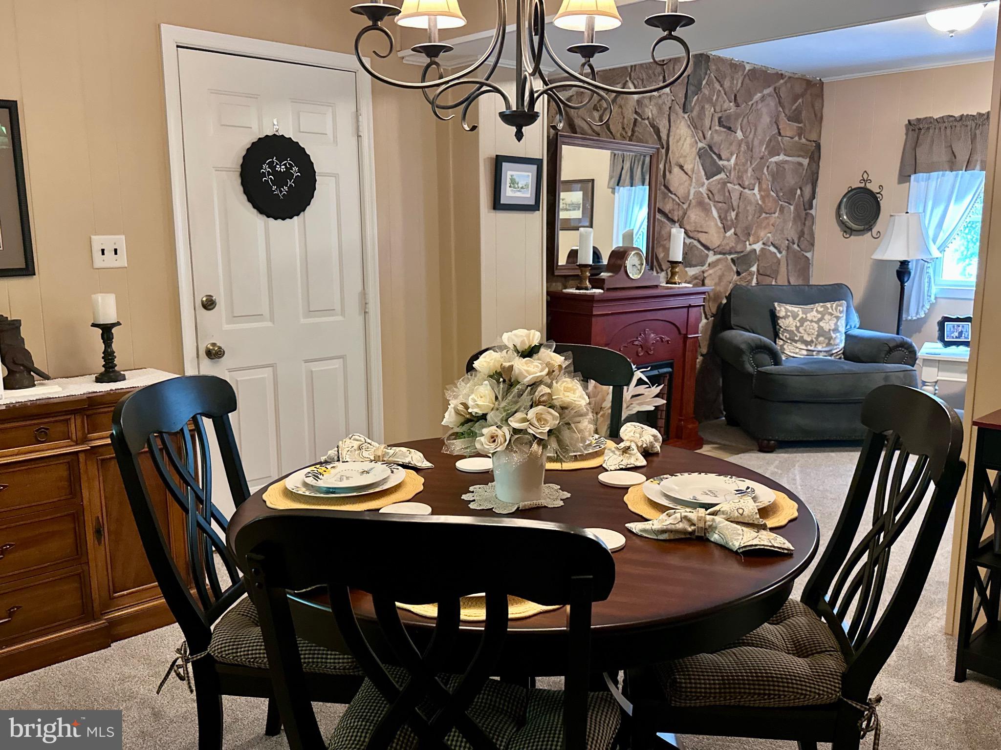 FRIENDLY PINES - Residential