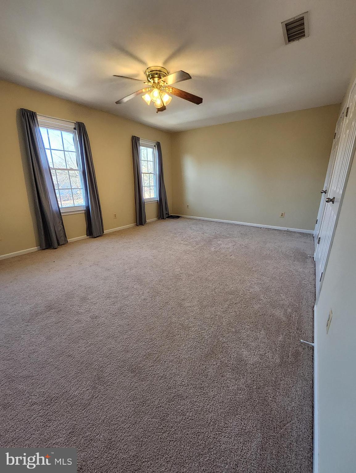 BEAR WALLOW KNOLLS - Residential Lease