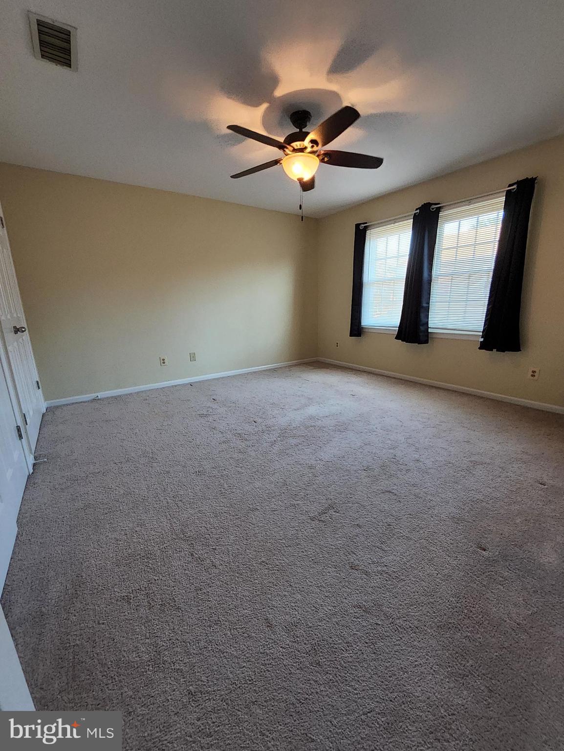 BEAR WALLOW KNOLLS - Residential Lease