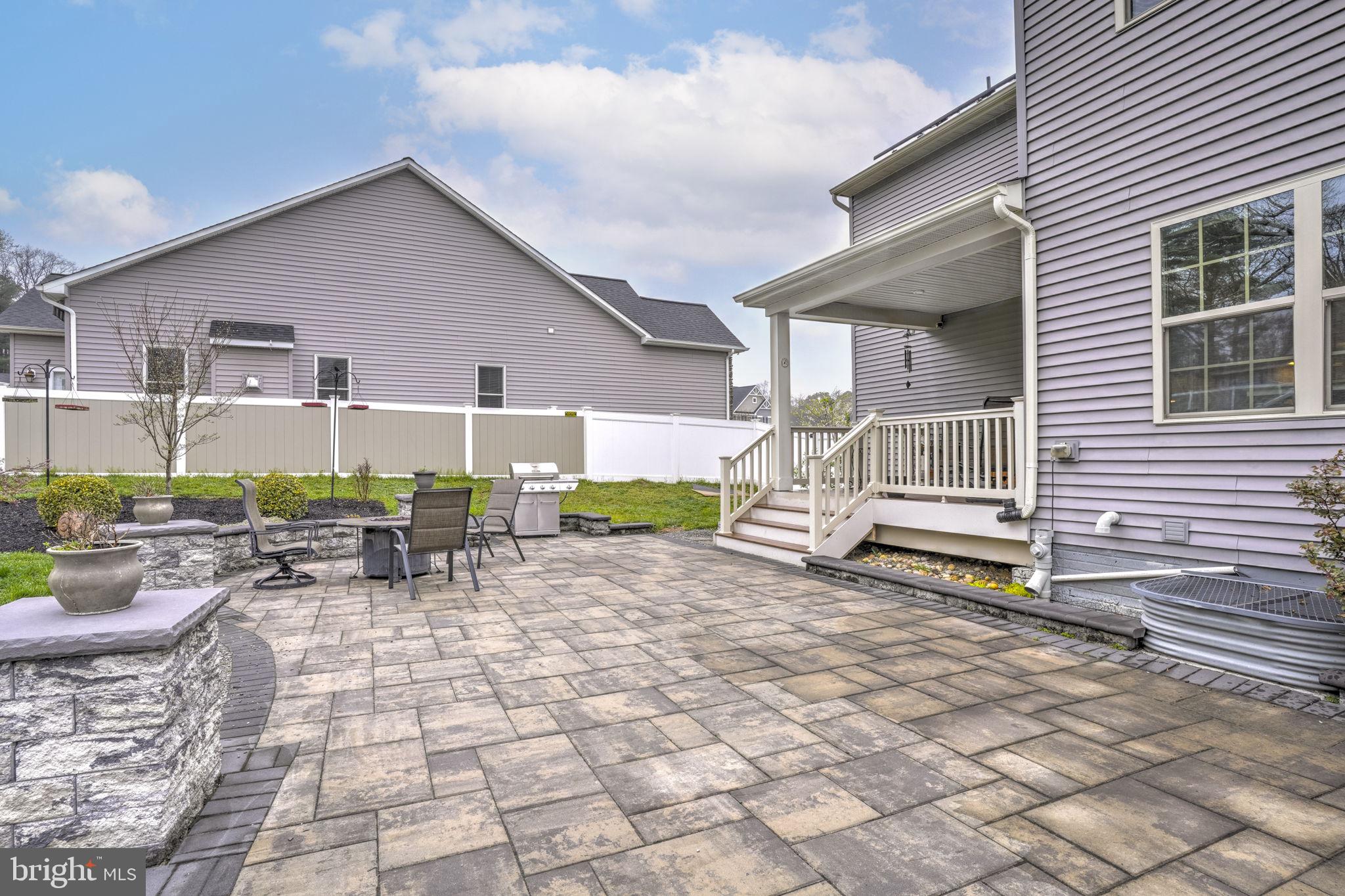 SOLOMONS CHOICE - Residential