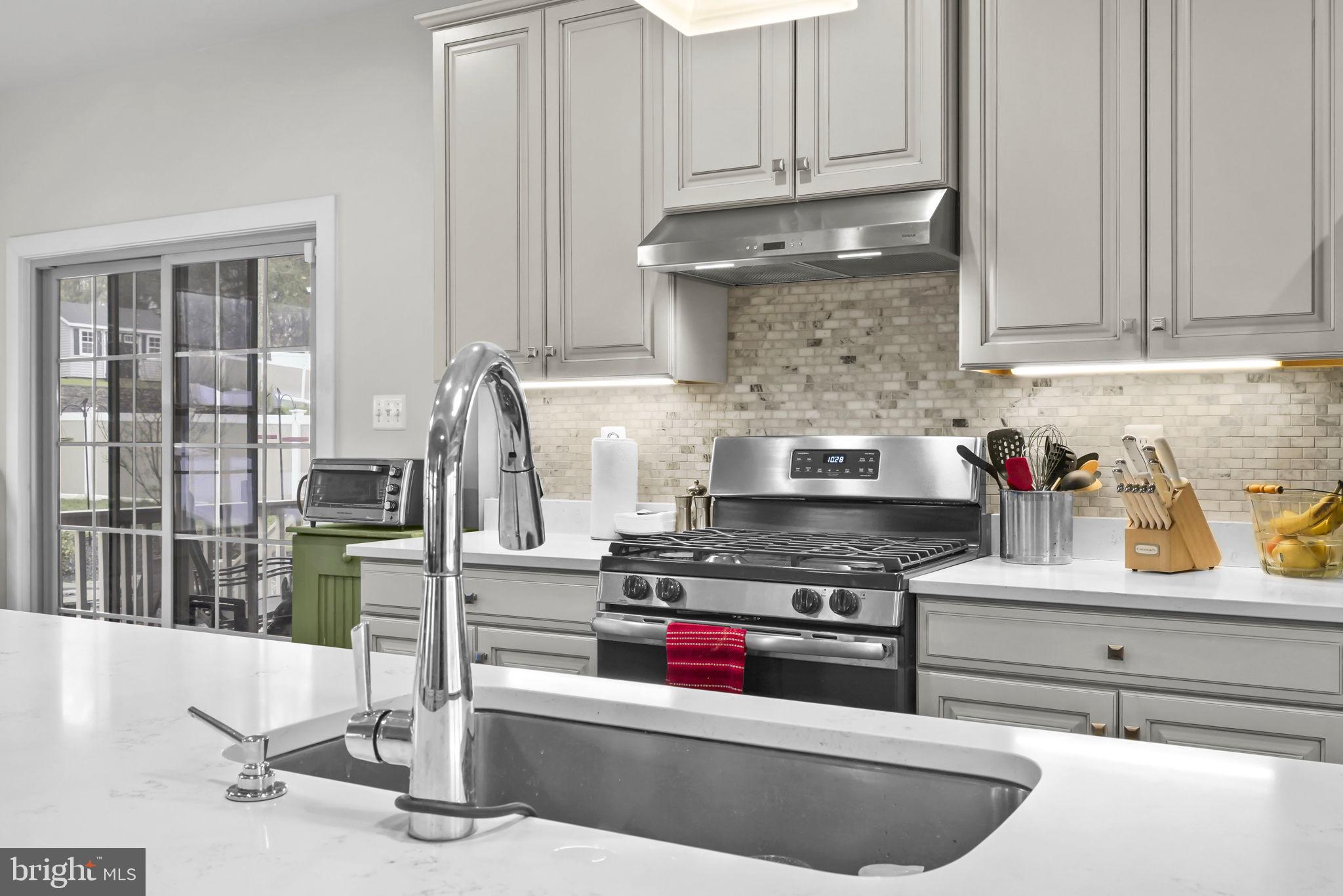 SOLOMONS CHOICE - Residential