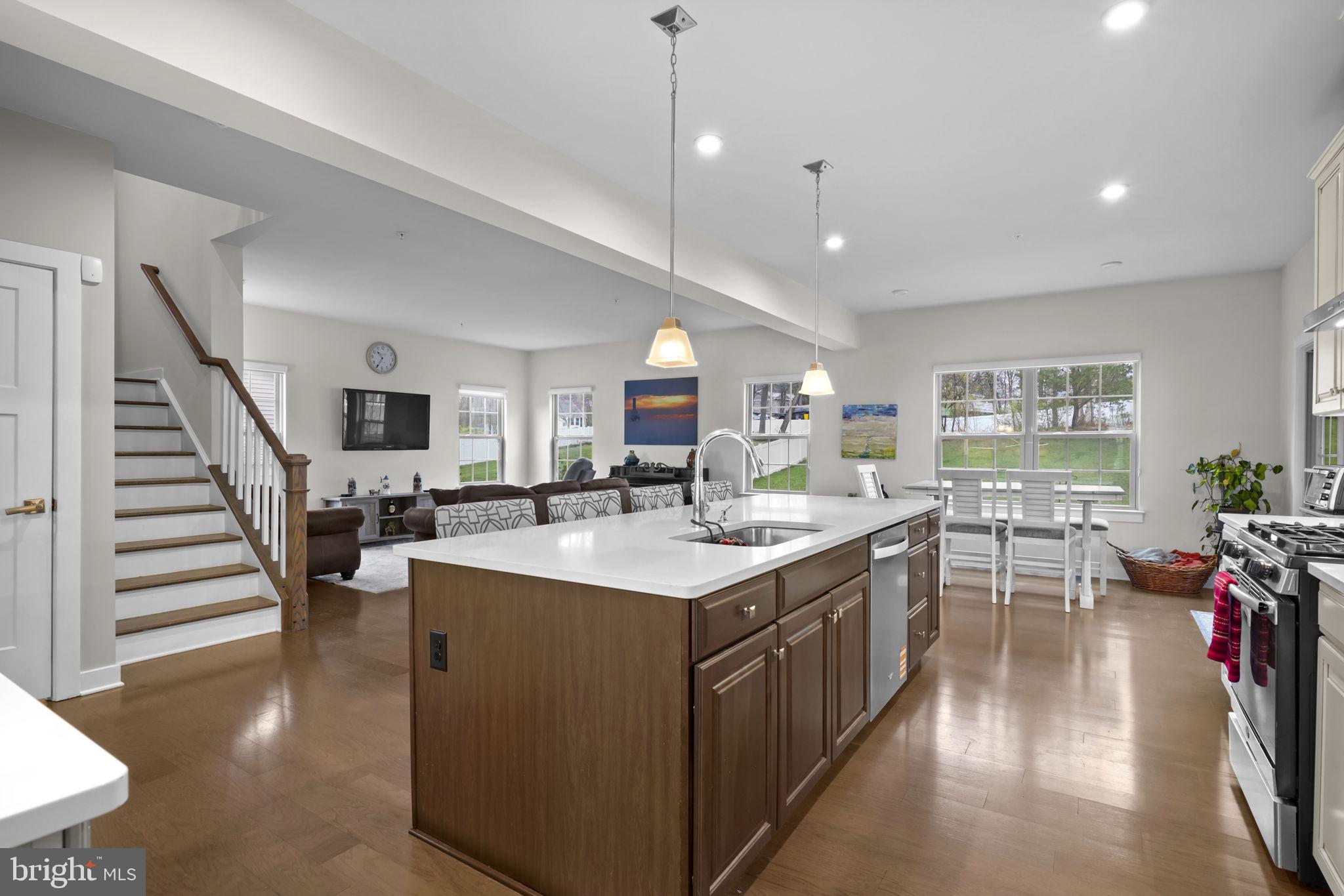 SOLOMONS CHOICE - Residential