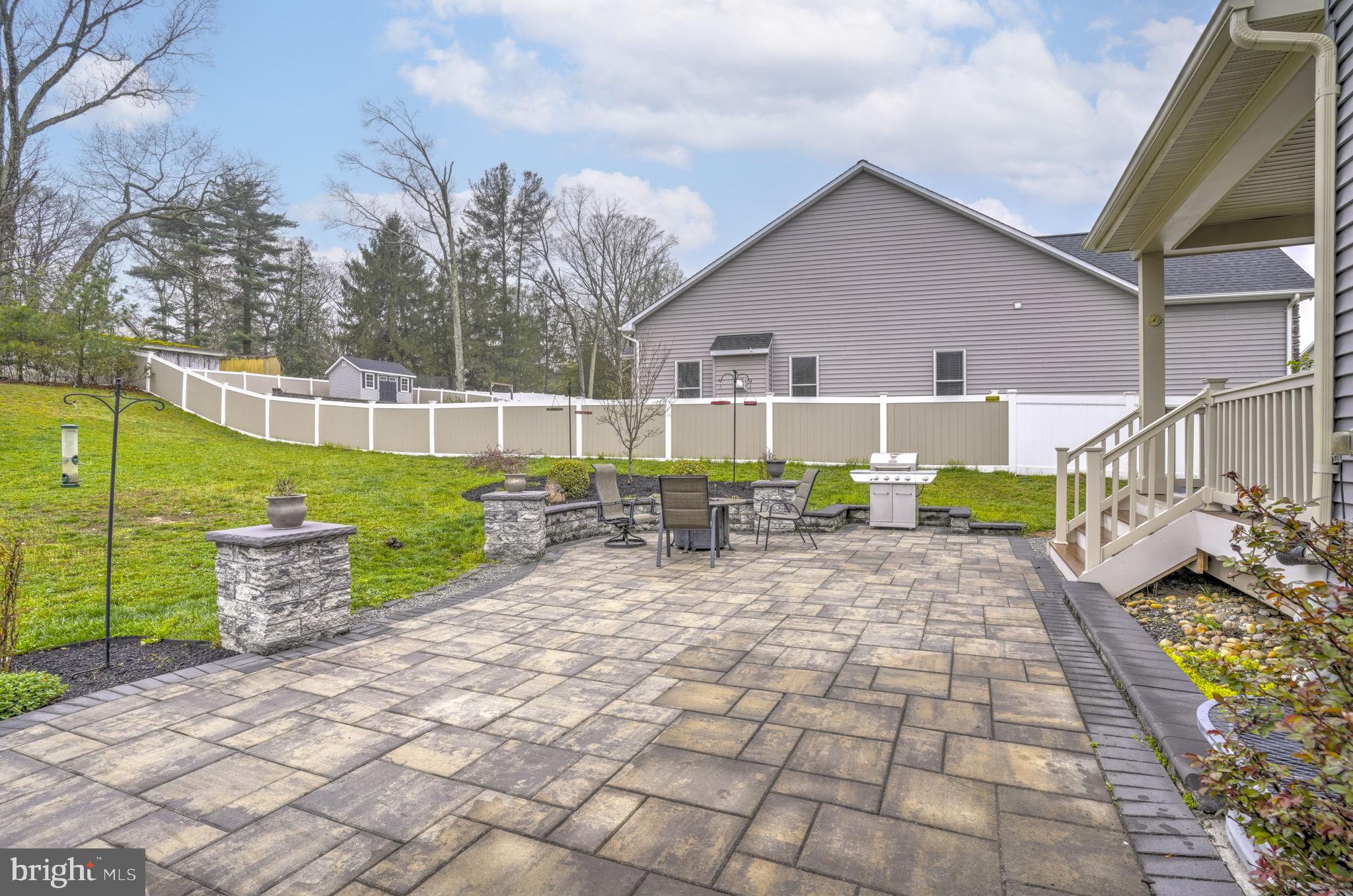 SOLOMONS CHOICE - Residential