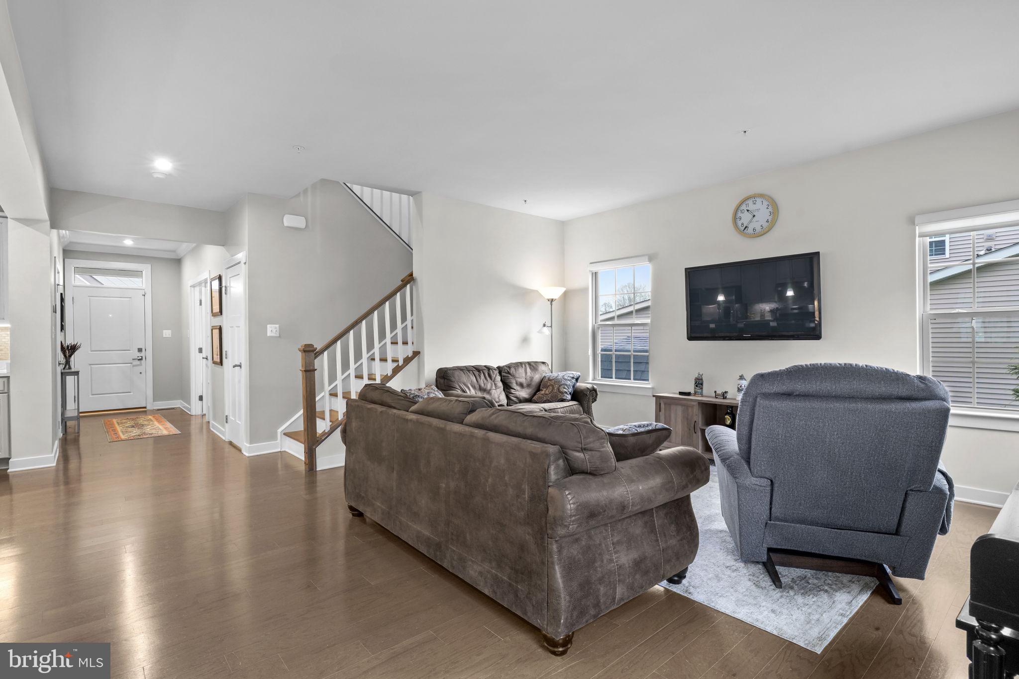 SOLOMONS CHOICE - Residential