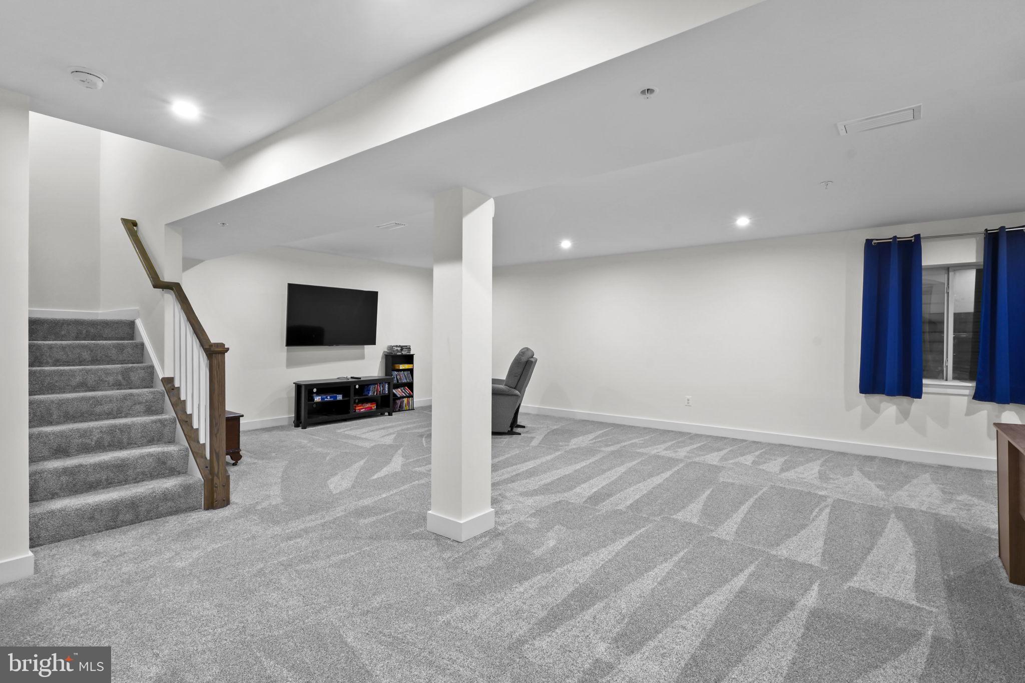 SOLOMONS CHOICE - Residential