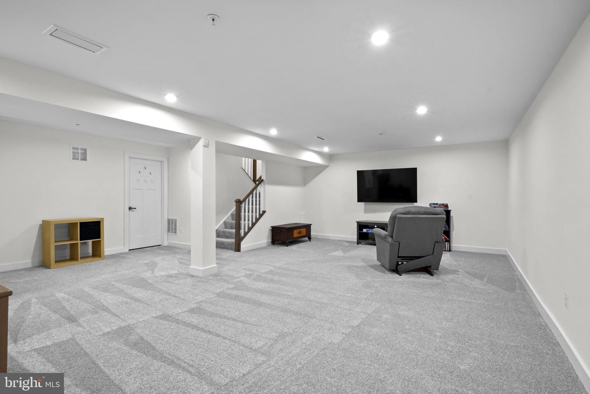 SOLOMONS CHOICE - Residential