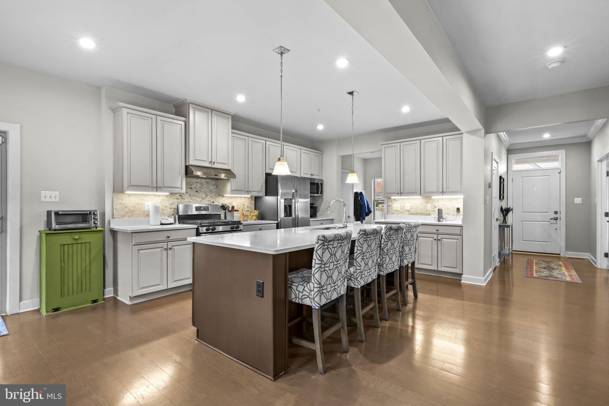 SOLOMONS CHOICE - Residential