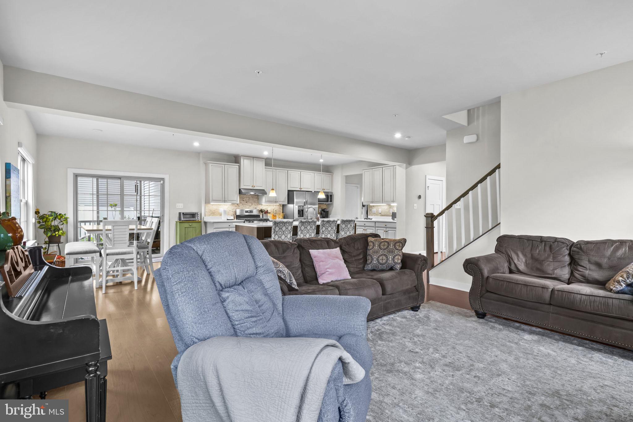 SOLOMONS CHOICE - Residential