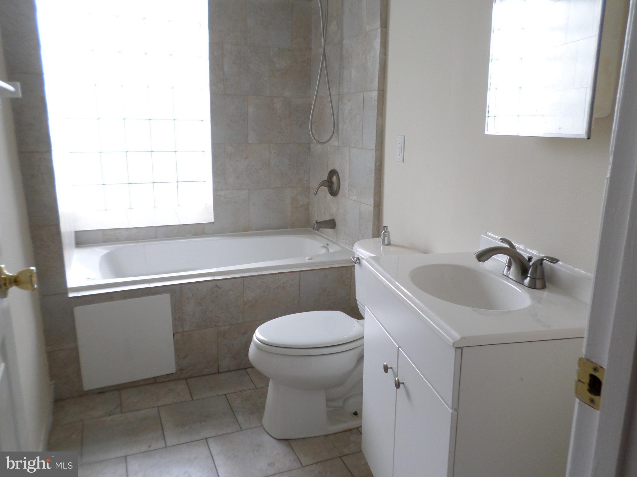 WASHINGTON VILLAGE - Residential Lease