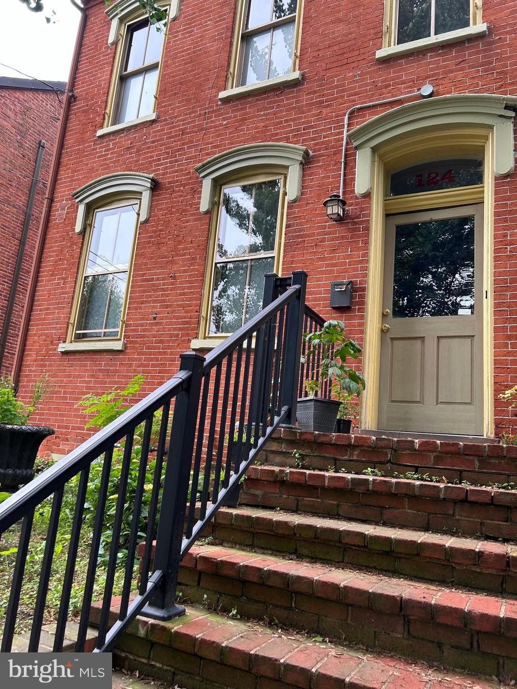 Photo of 124 N Charlotte Street, Lancaster, PA 17603 (MLS # PALA2054598)