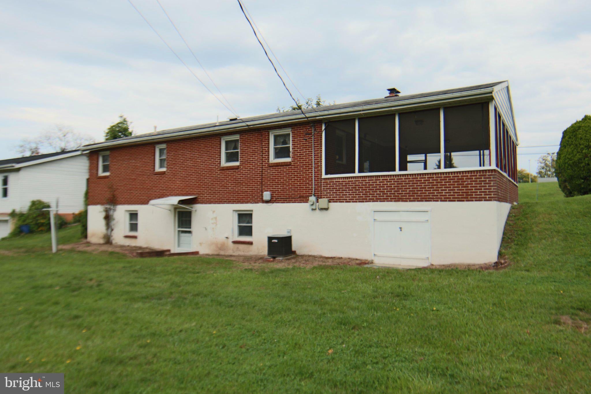 3335 TRINITY ROAD