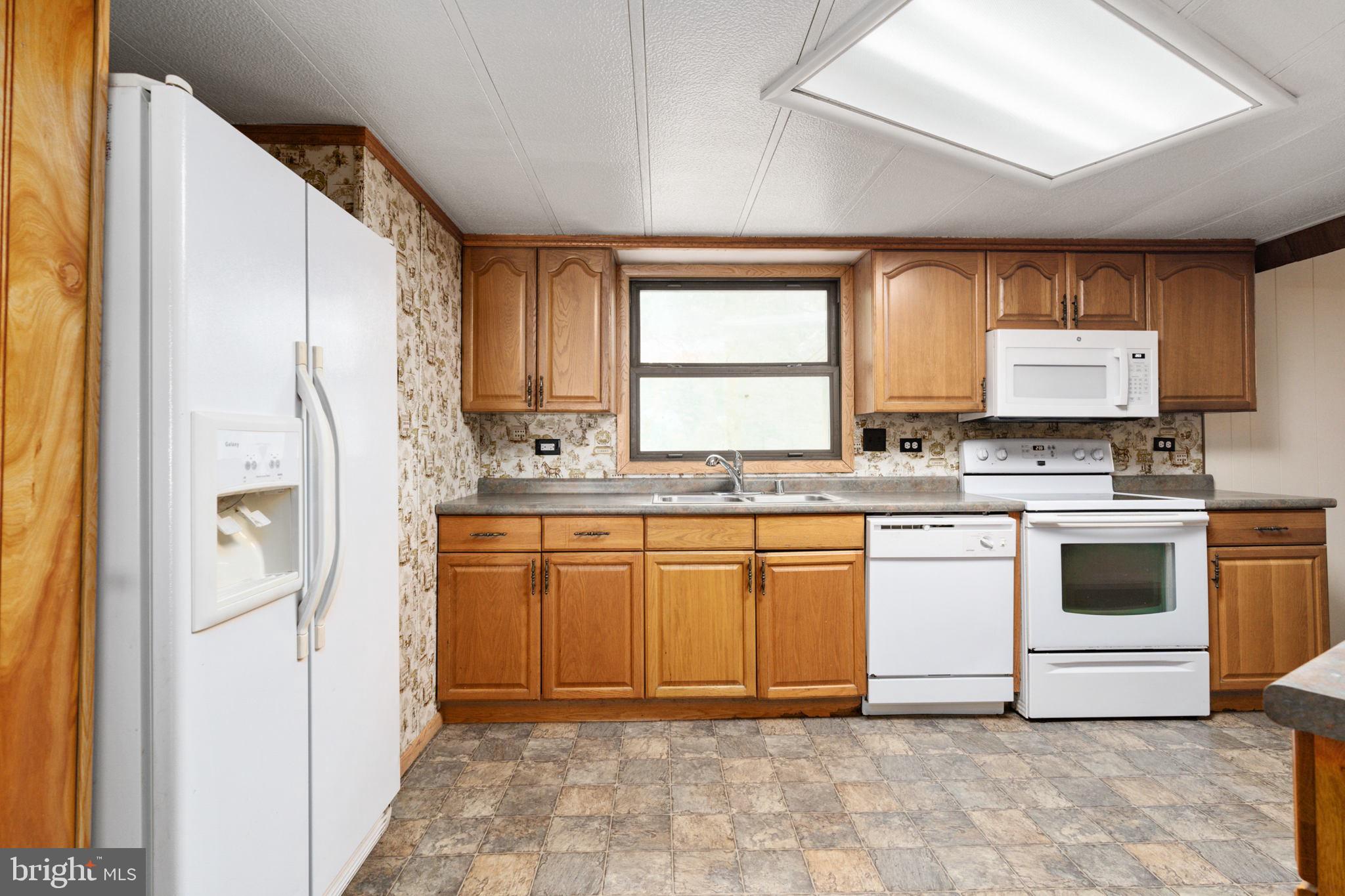 DOE RUN ESTATES - Residential