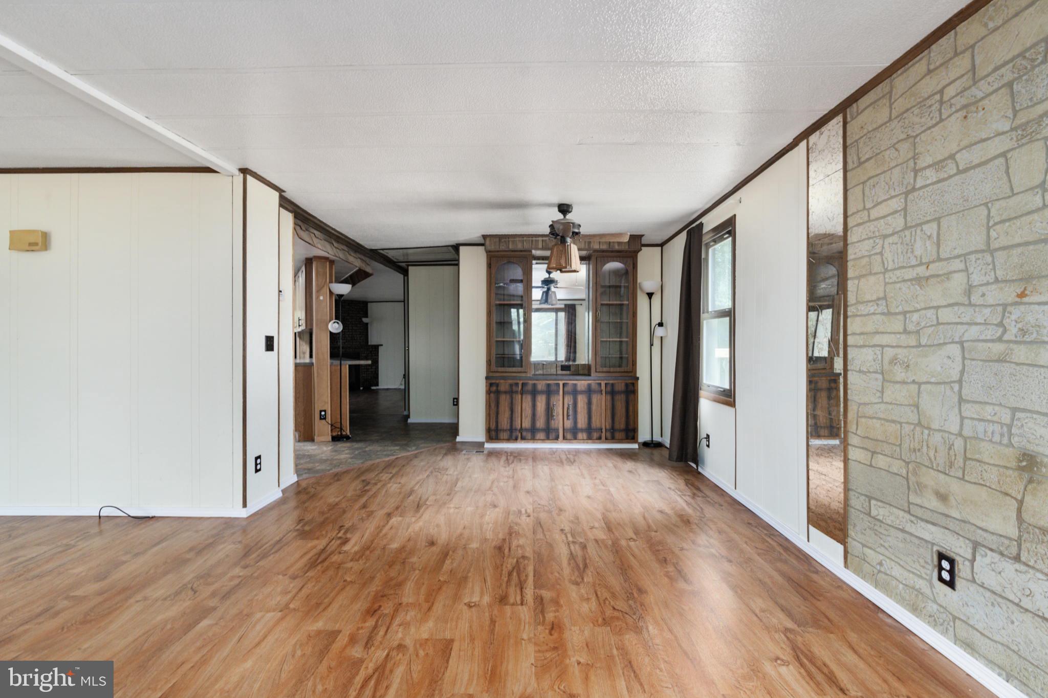 DOE RUN ESTATES - Residential